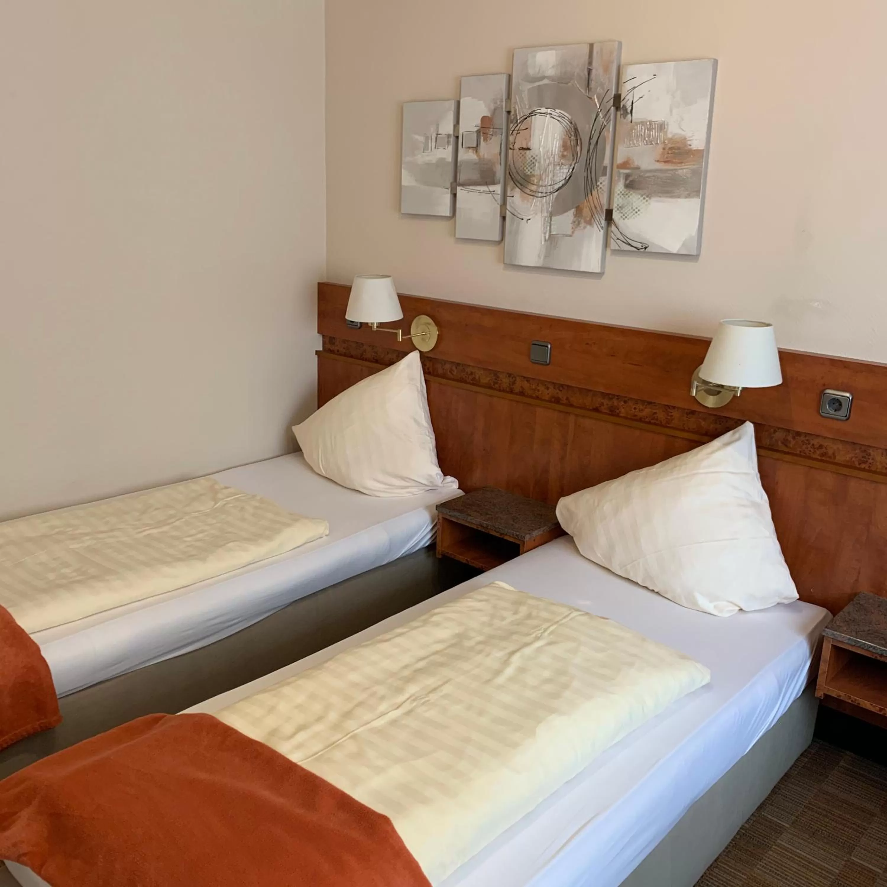 Bed in Gästehaus Präsenzhof