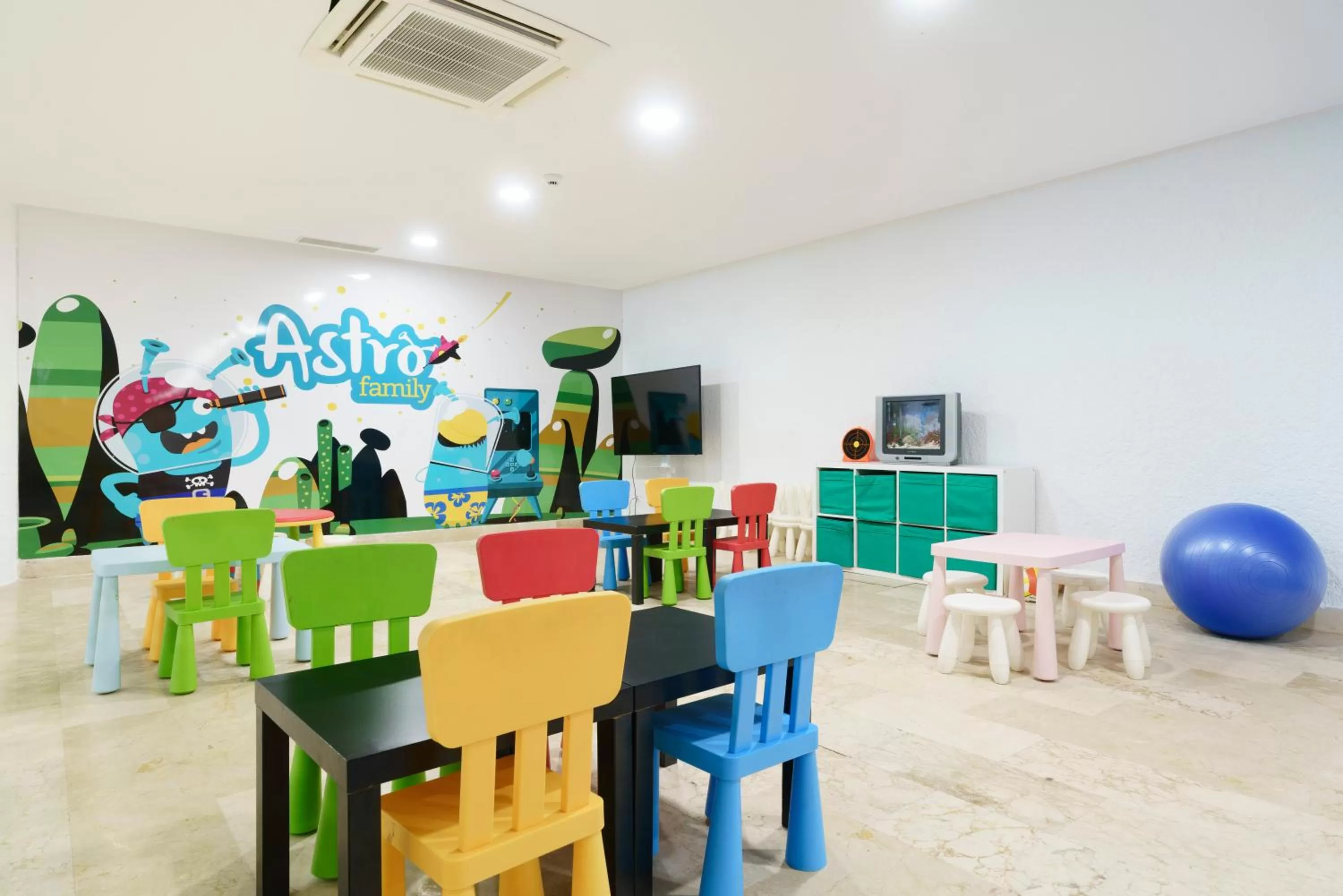 children in AluaSun Doblemar