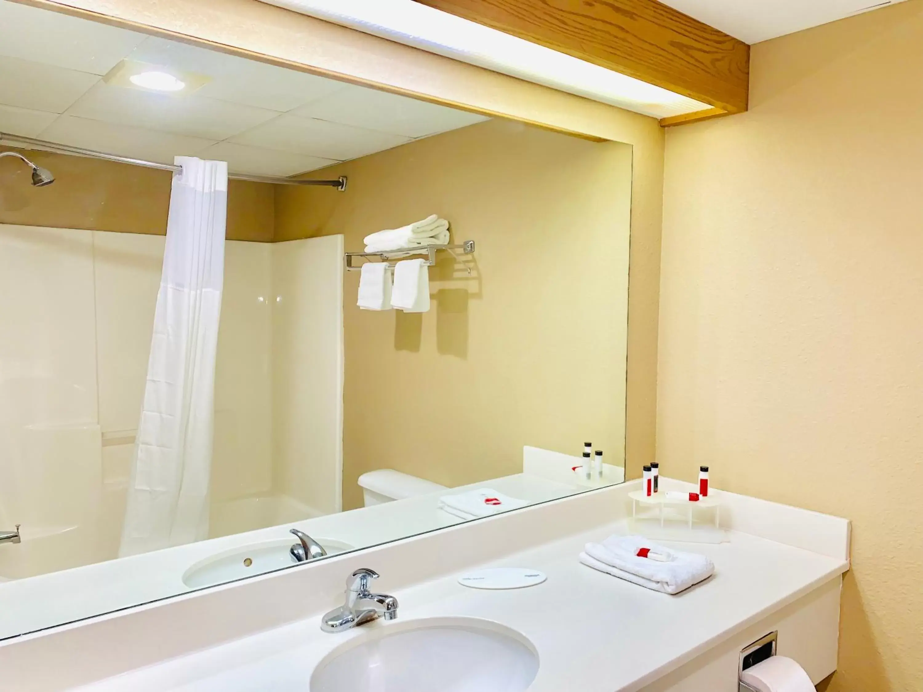 Bathroom in Days Inn & Suites by Wyndham Cuba