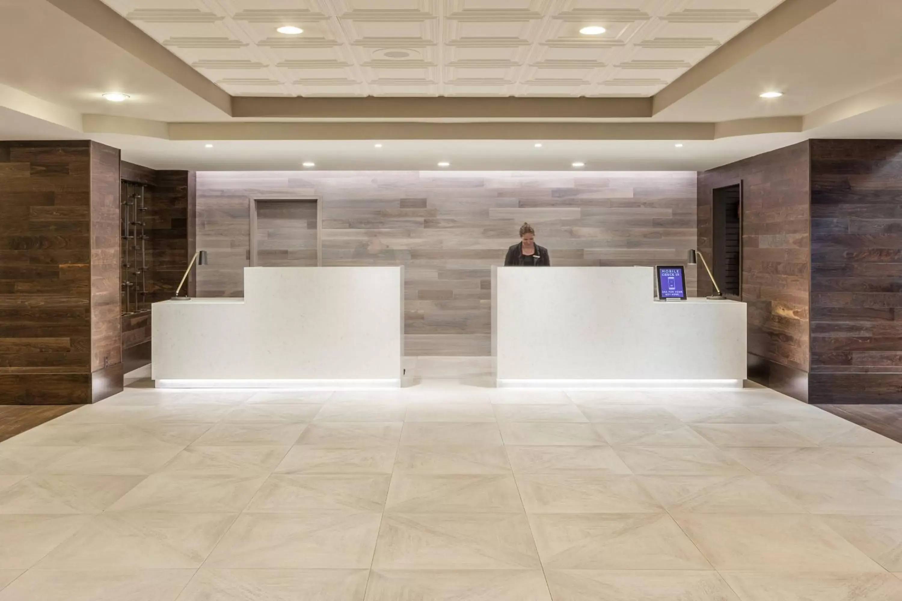 Lobby or reception in Marriott Savannah Riverfront