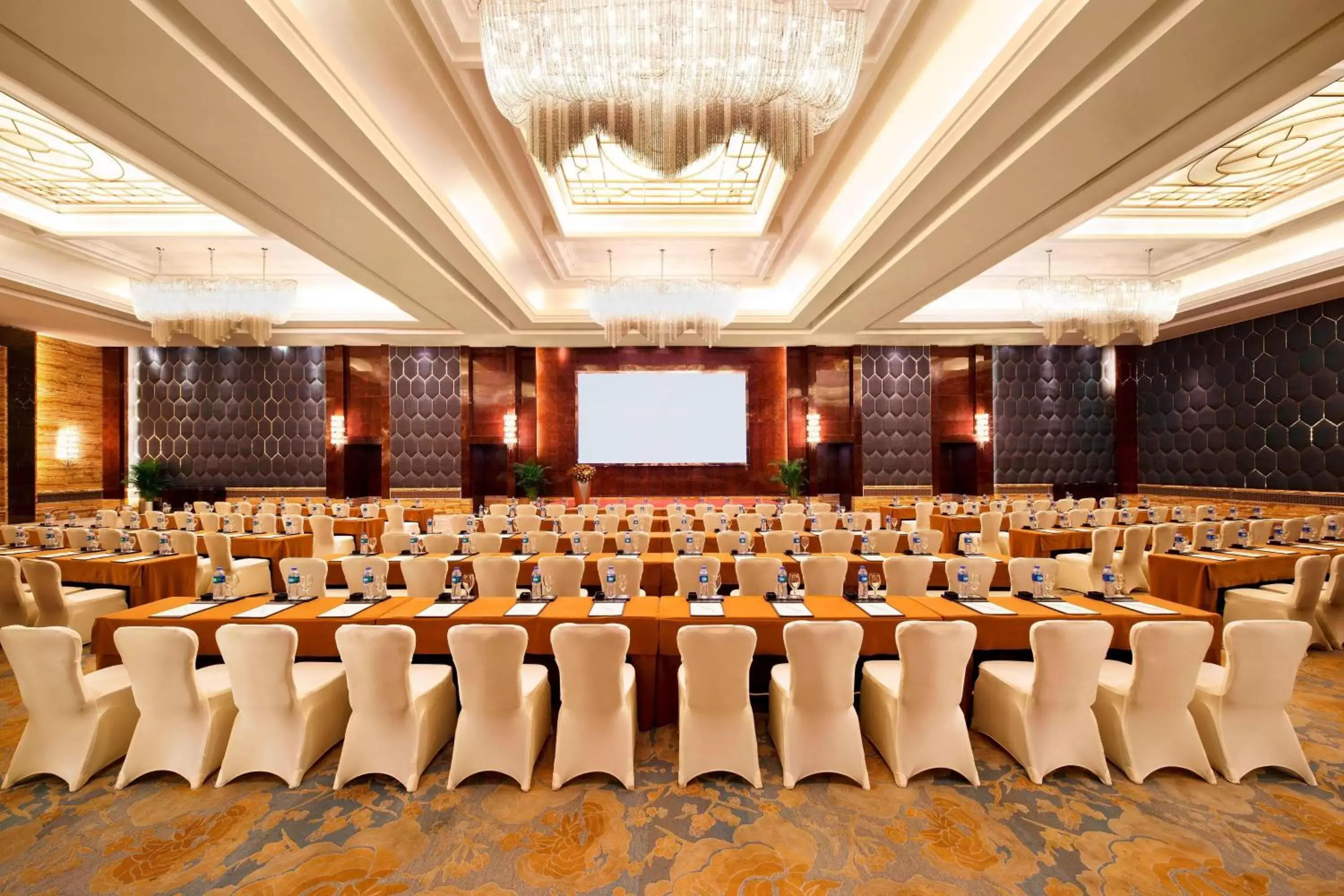 Meeting/conference room in Sheraton Xi'an North City Hotel