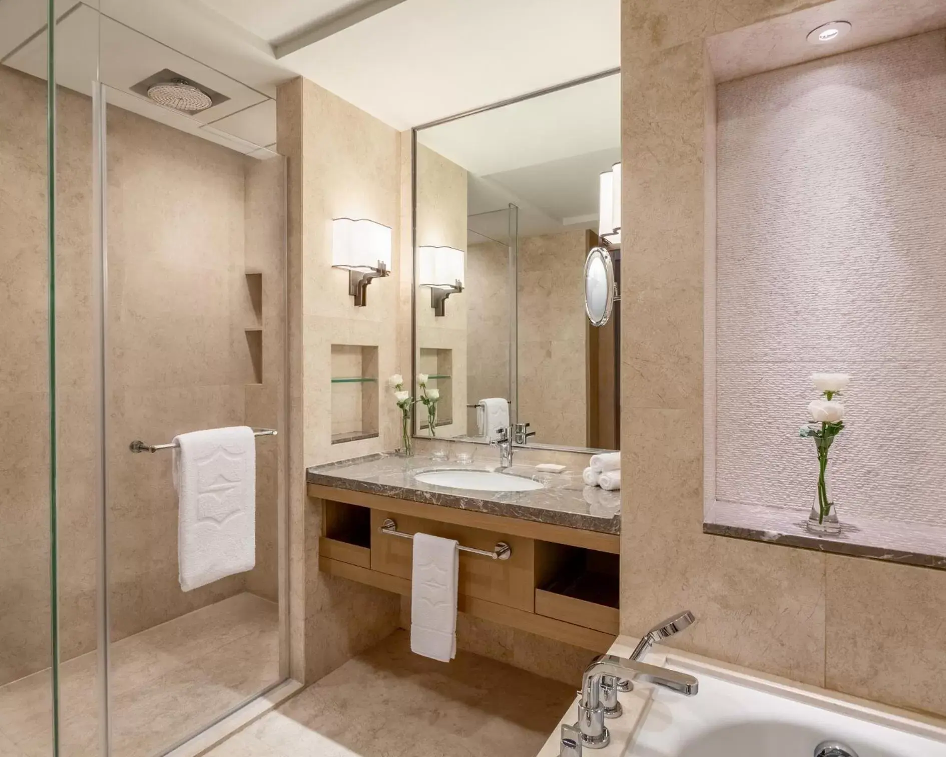 Shower, Bathroom in Shangri-La Qufu