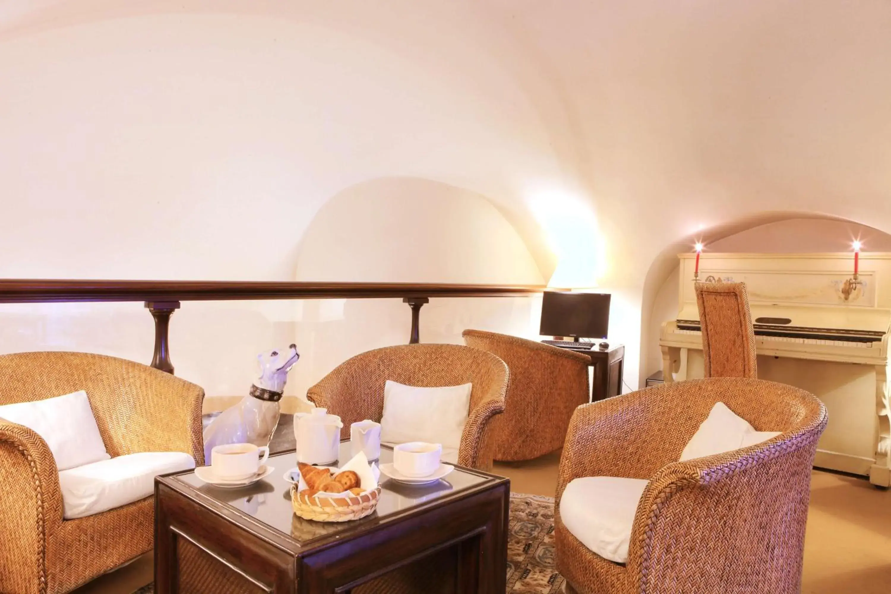 Lounge or bar in Best Western de Diane Lounge or bar in Best Western de Diane