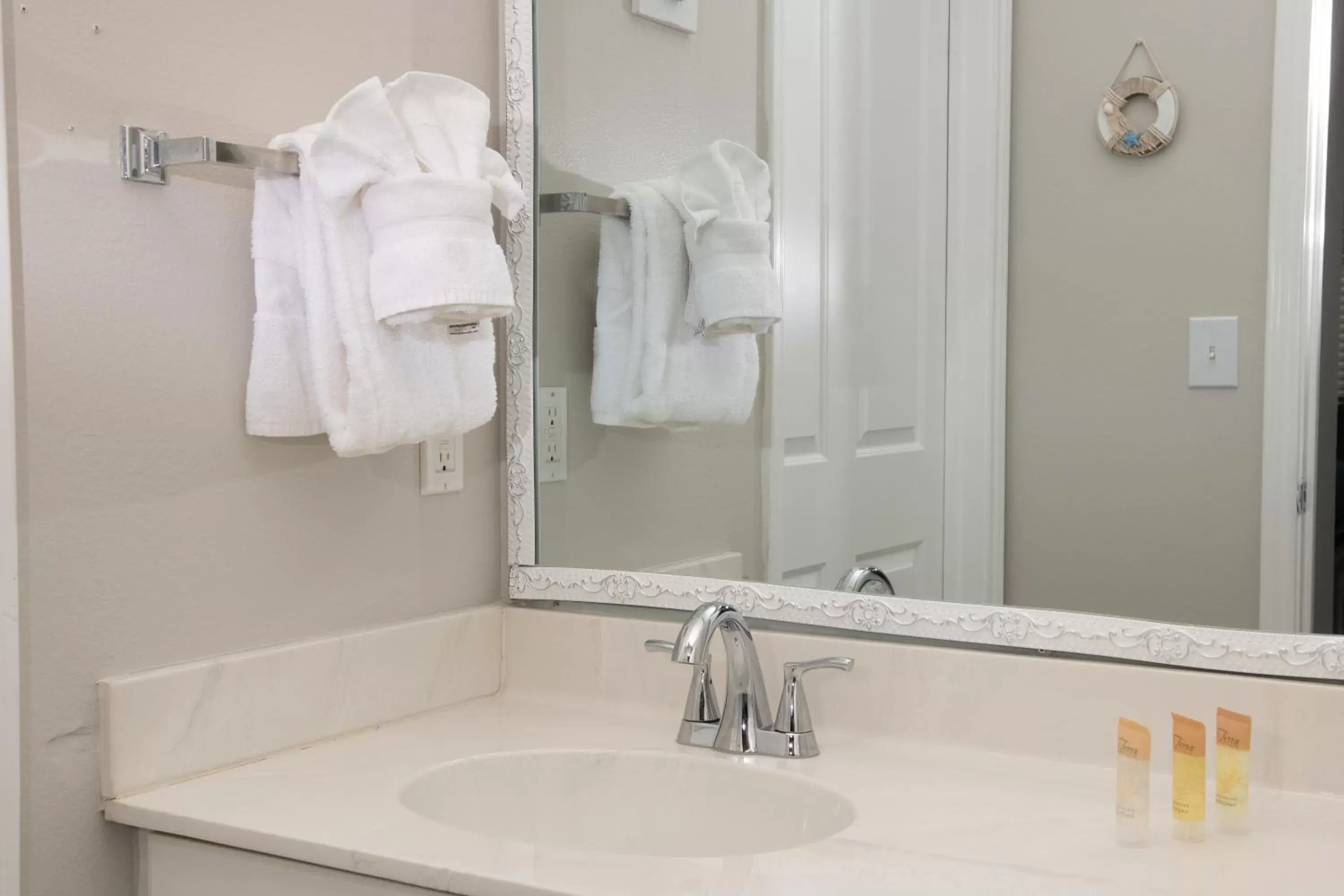 Bathroom in Shores of Panama Resort