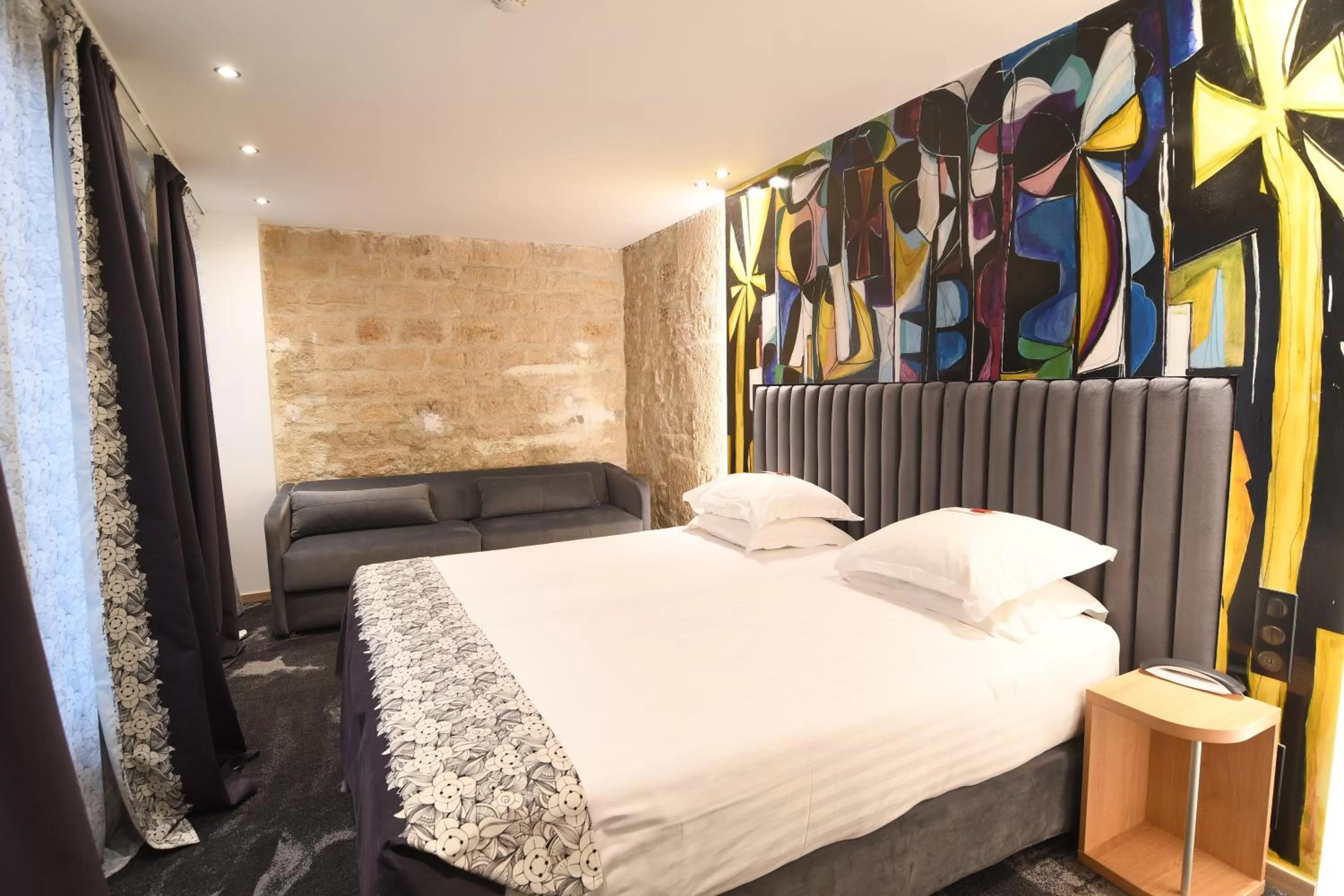 Decorative detail, Bed in Hotel Aida Opera