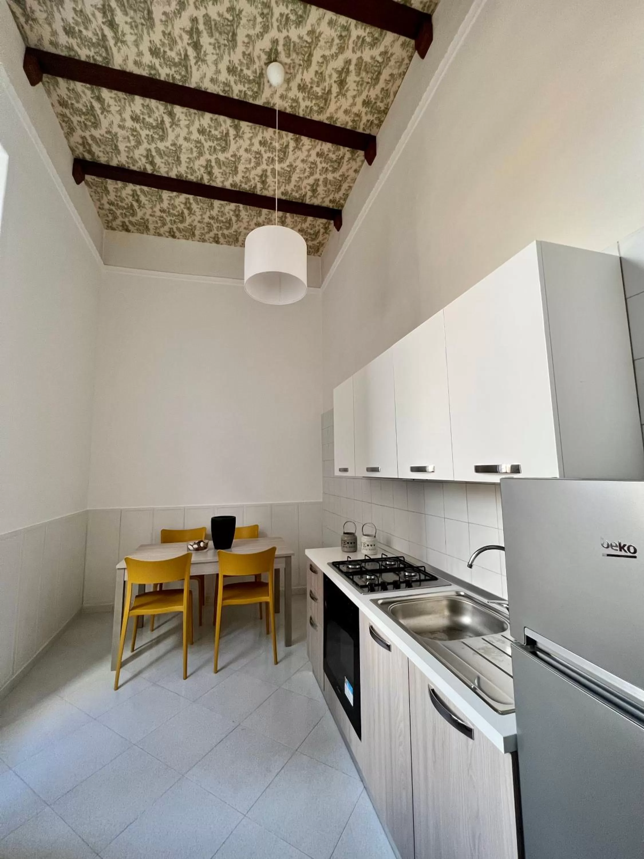 Dining area in B&B Casa Caracciolo