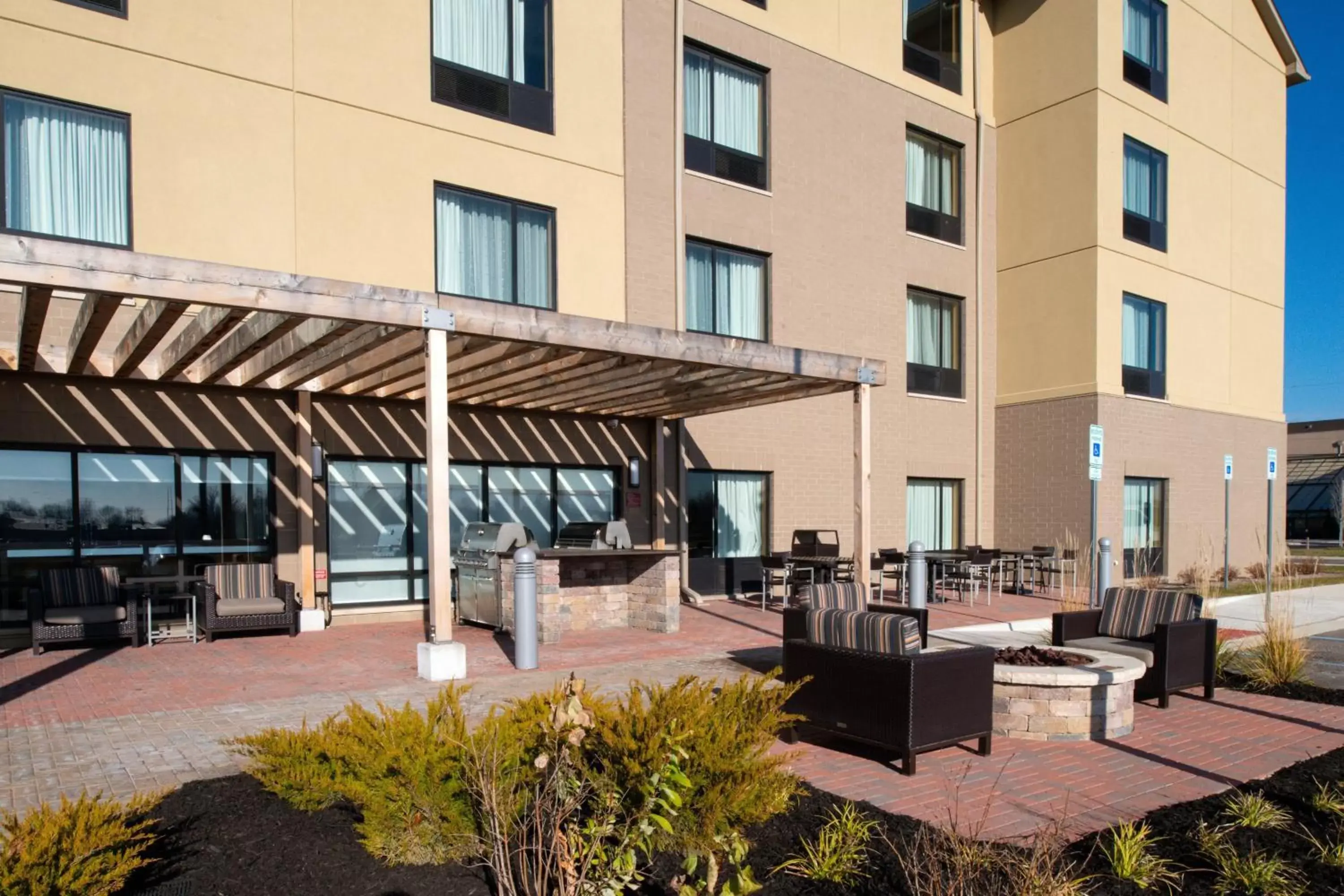 Property building in TownePlace Suites by Marriott Detroit Belleville