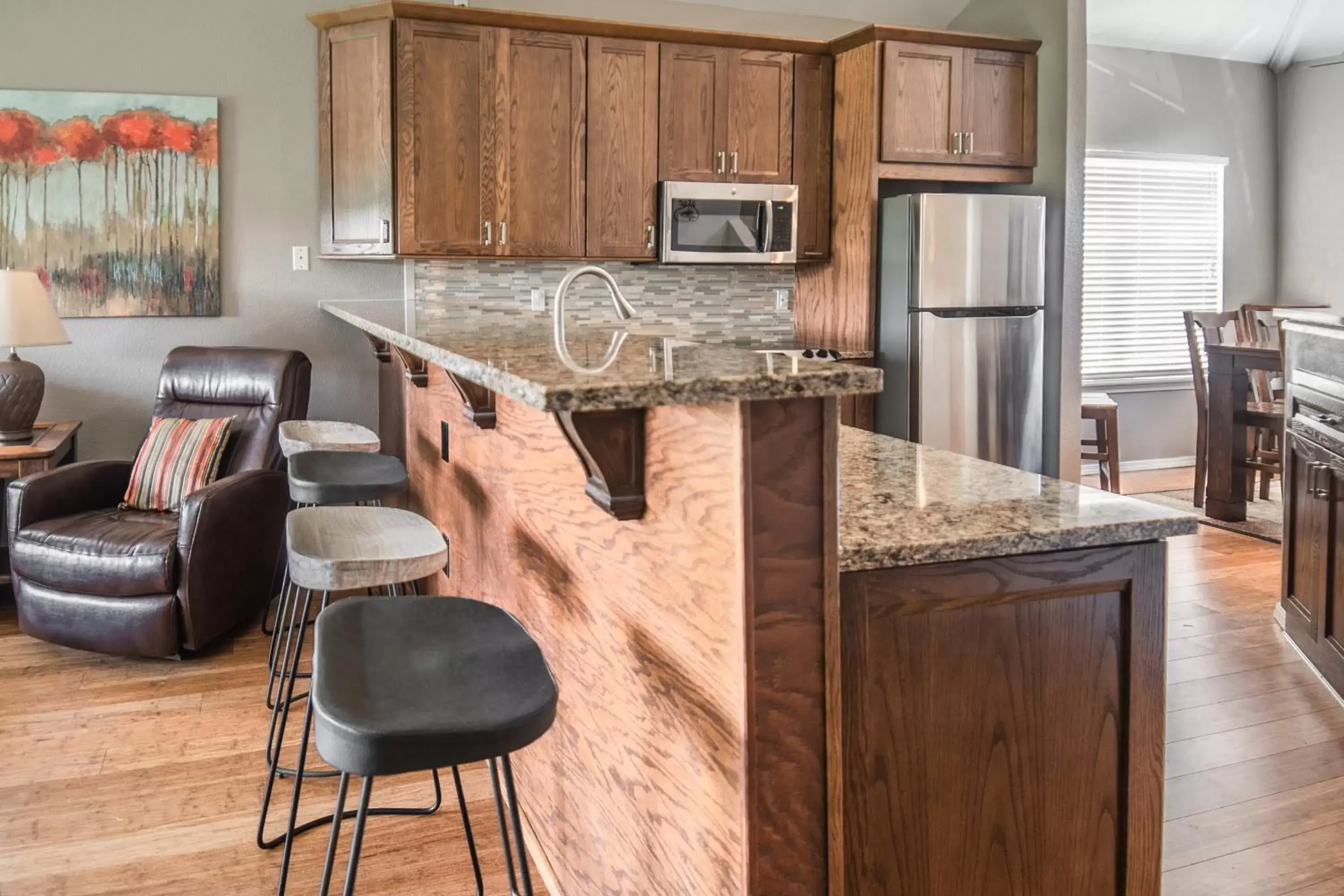 Kitchen/Kitchenette in Thousand Hills Golf Resort