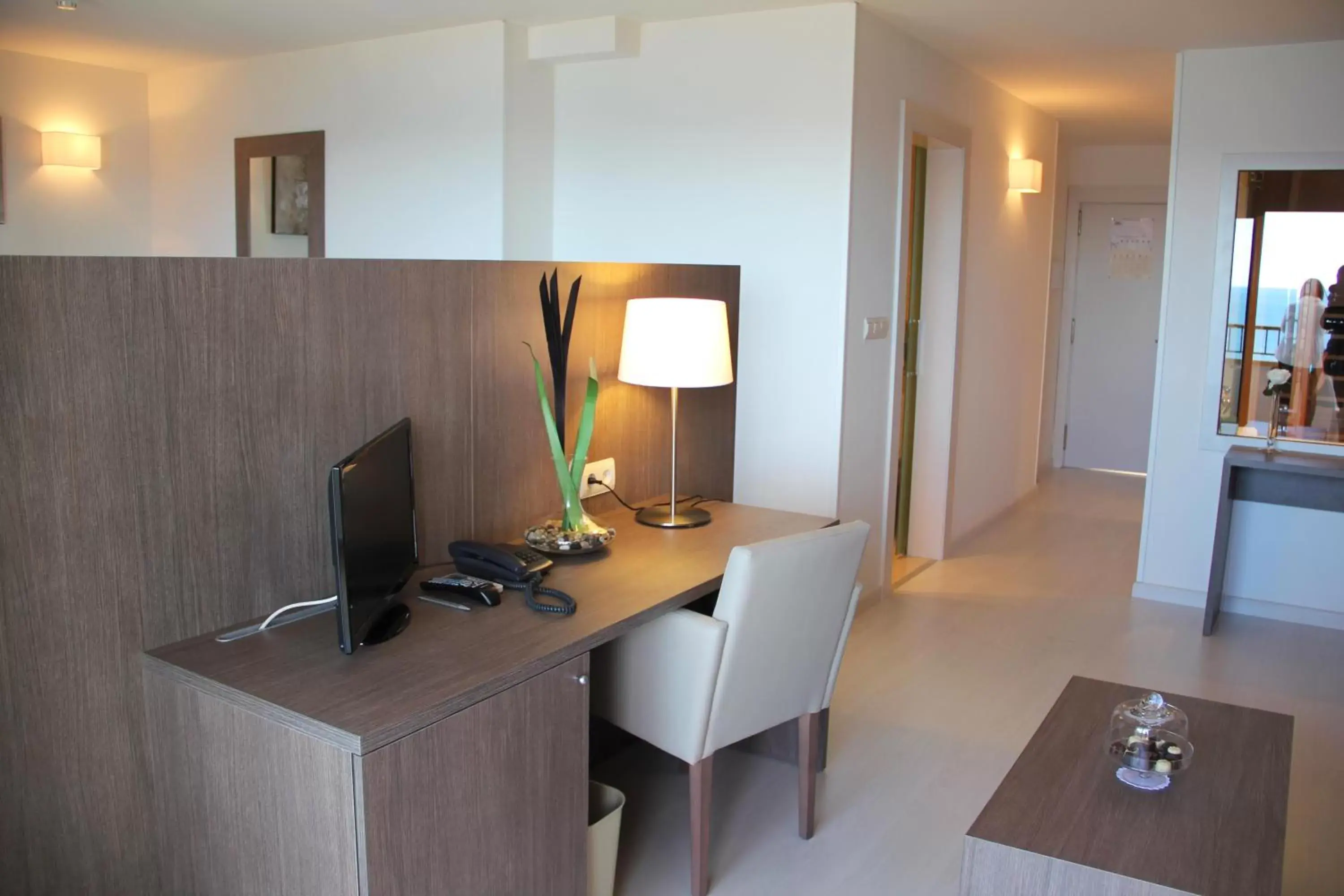 Photo of the whole room, TV/Entertainment Center in Hotel Playas de Torrevieja