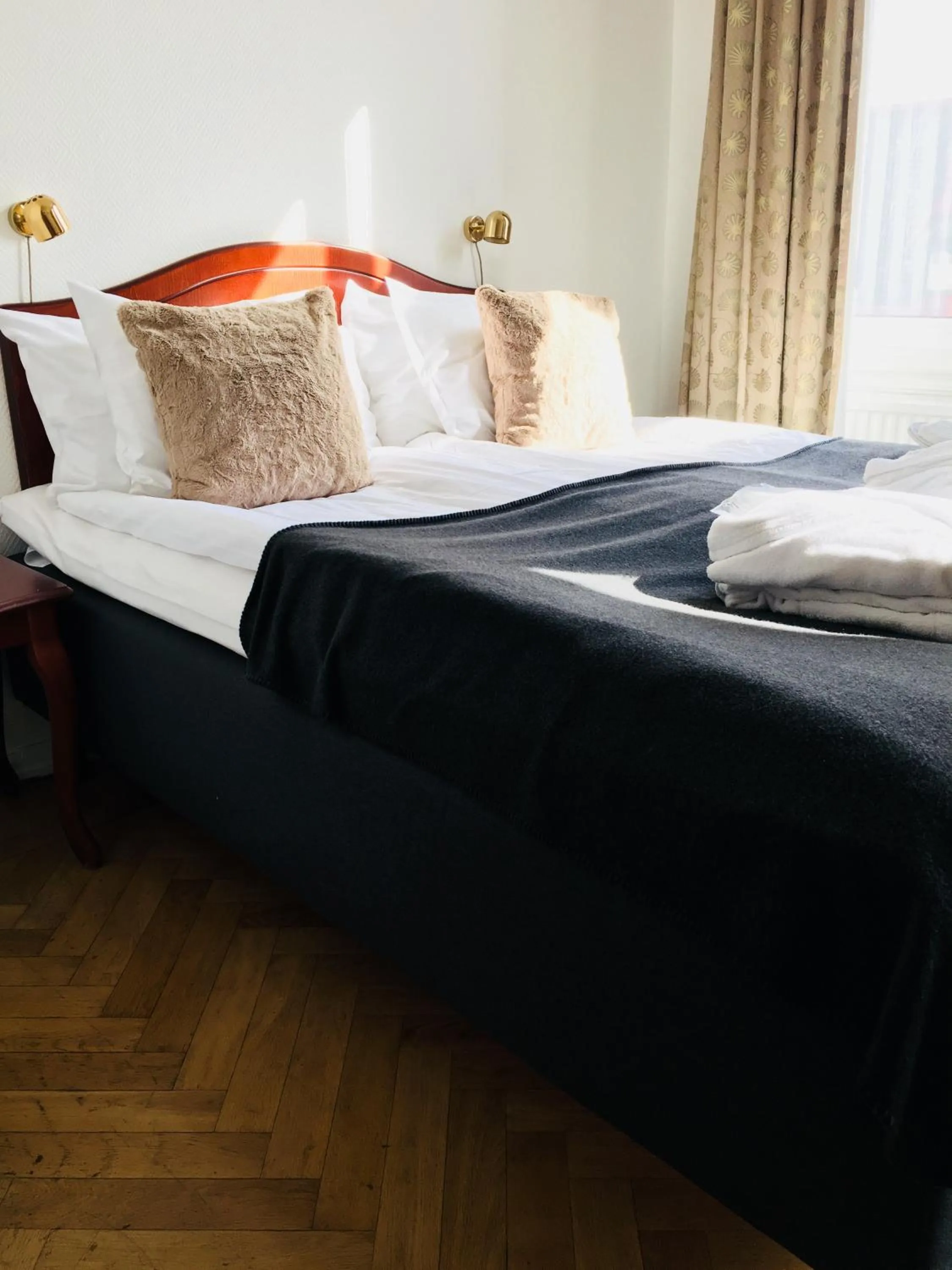 Bed in Hotel Continental Relax & Spa