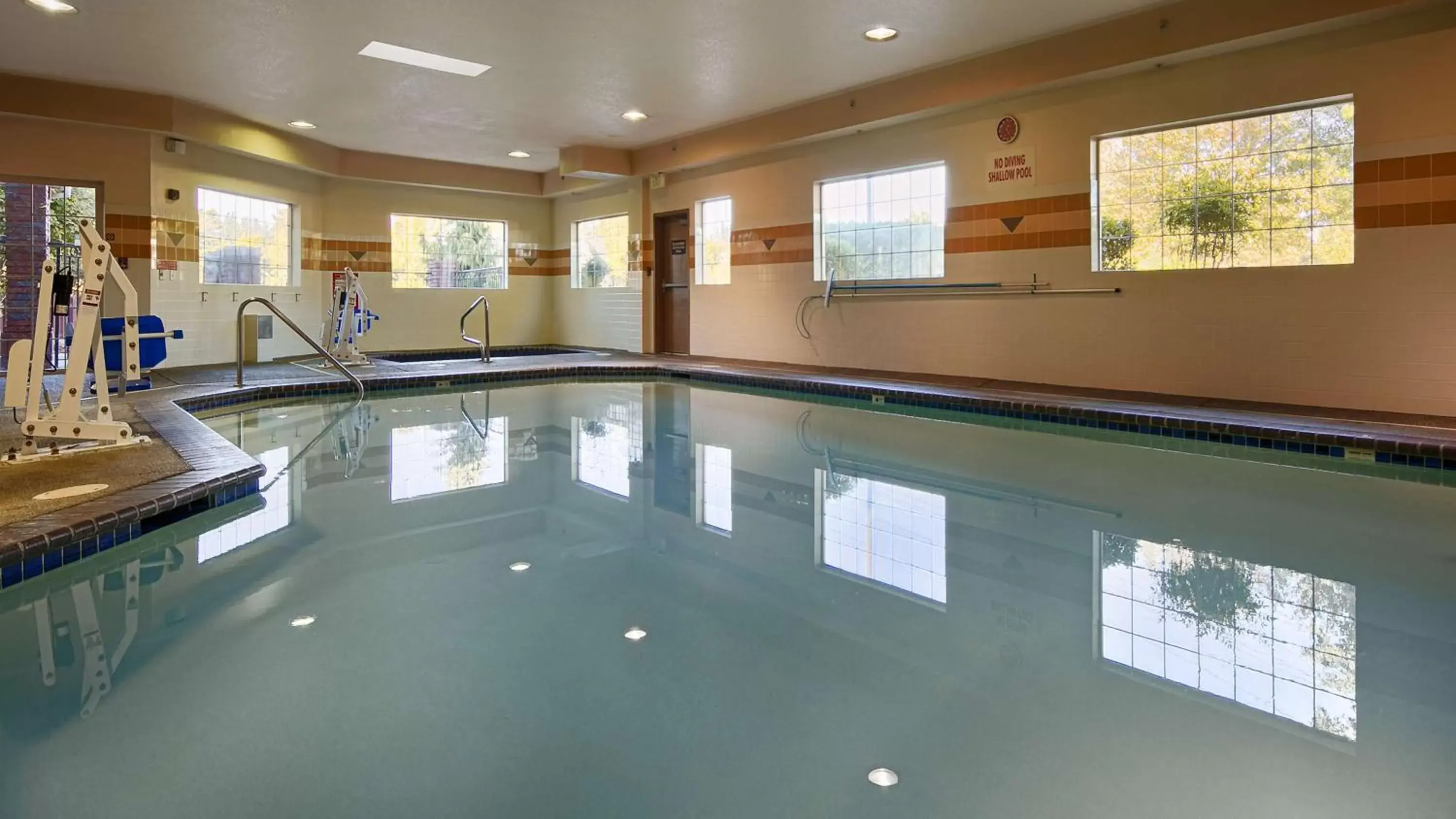 Pool view, Swimming Pool in Best Western Plus Northwind Inn & Suites