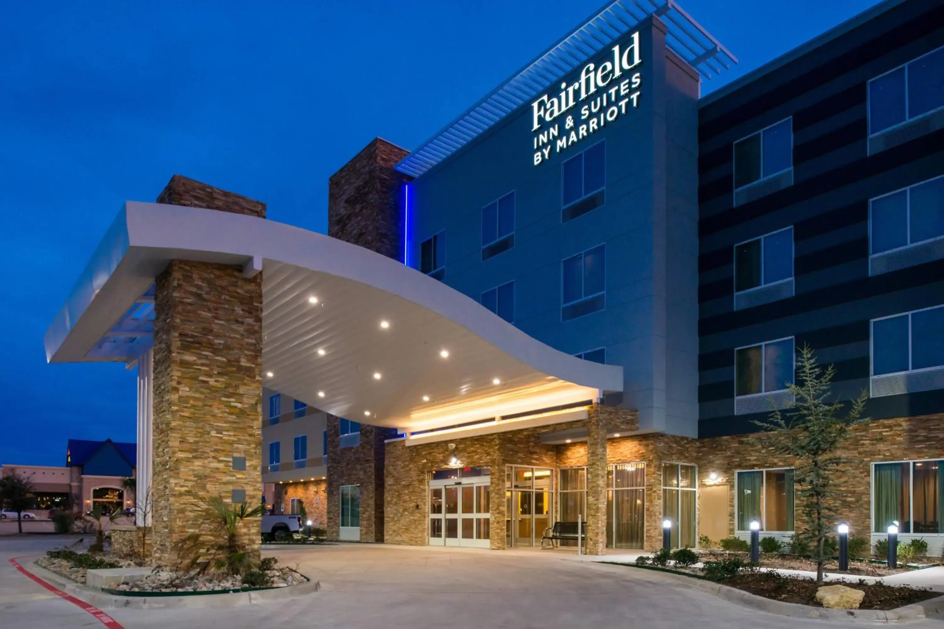 Property Building in Fairfield Inn & Suites by Marriott Fort Worth Southwest at Cityview