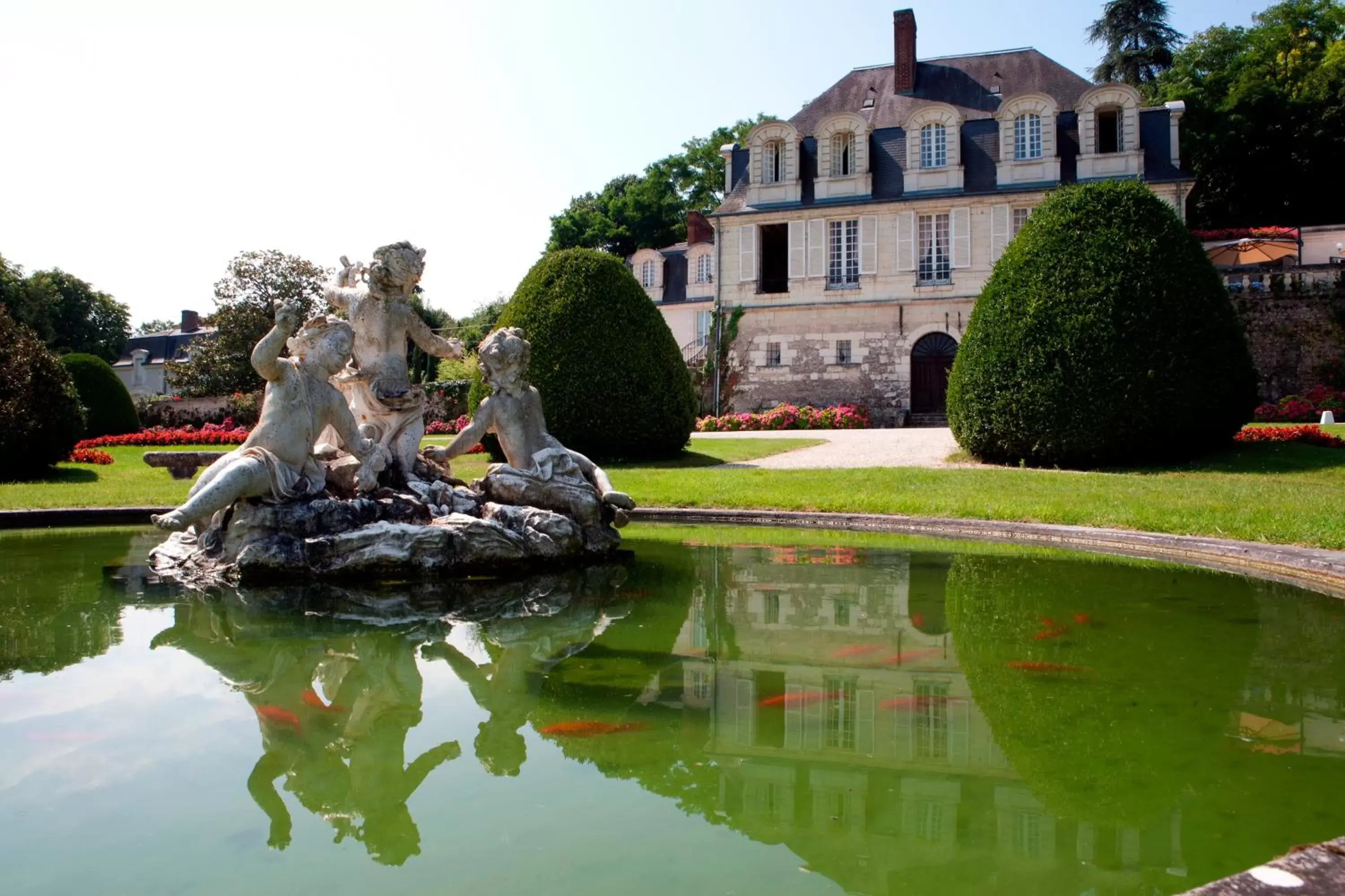 Facade/entrance, Property Building in Chateau de Beaulieu et Magnolia Spa, The Originals Relais (Relais du Silence)