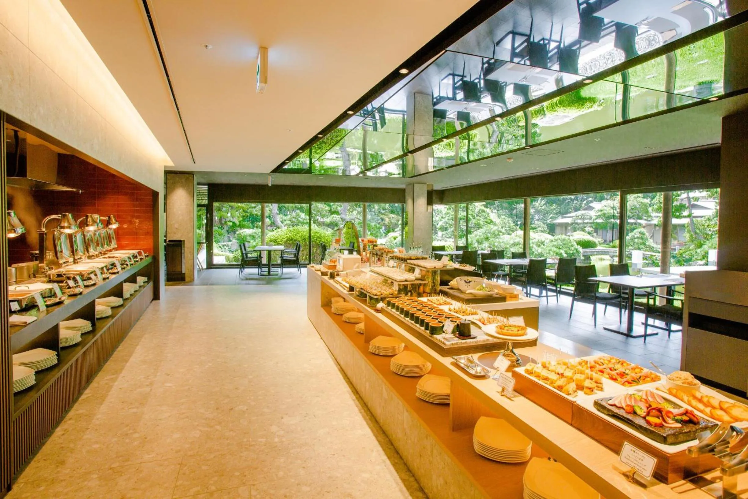 Restaurant/places to eat in Art Hotel Kokura New Tagawa