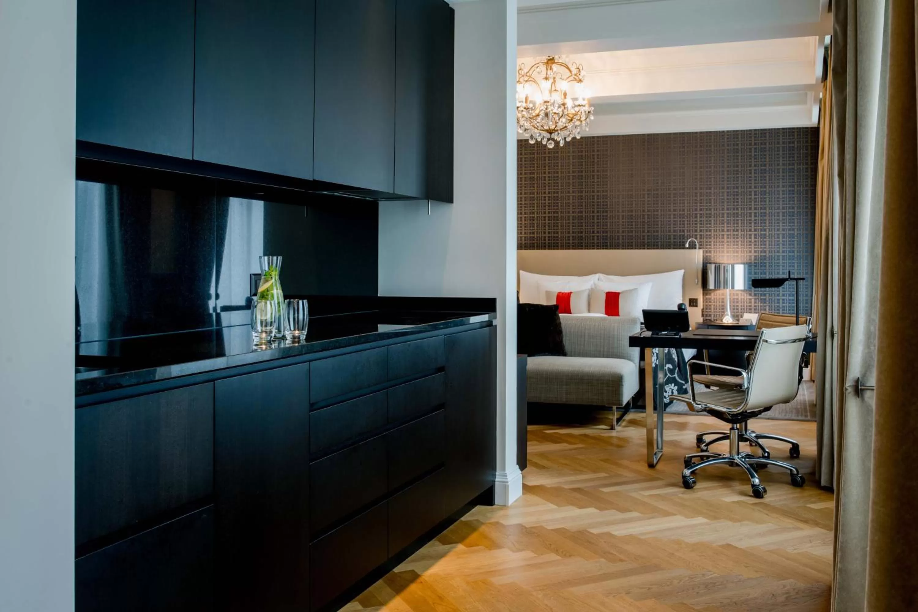 Kitchen or kitchenette in Hotel Schweizerhof Bern & Spa