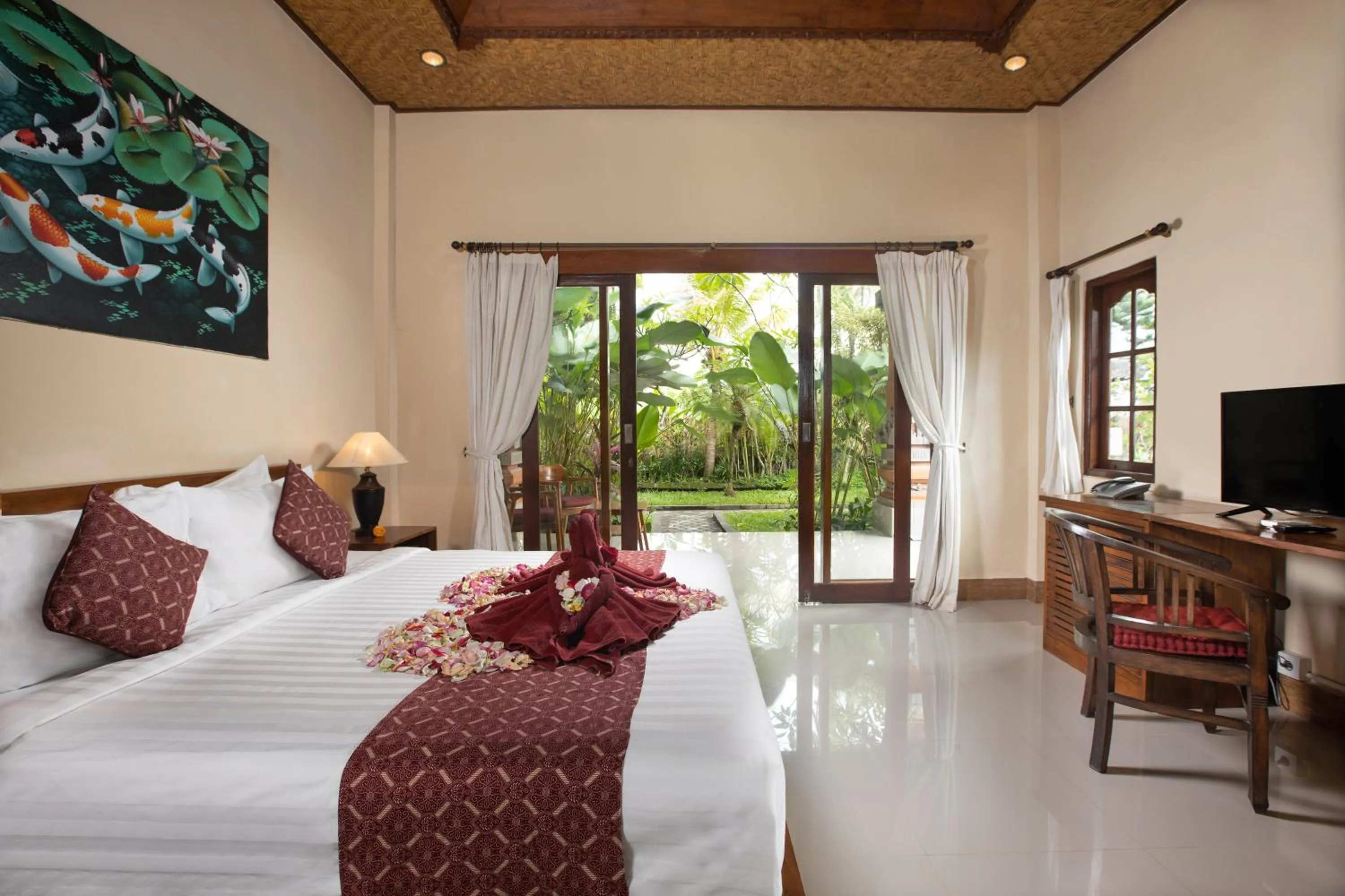 Bedroom, Bed in Uma Sari Cottage by Mahaputra-CHSE Certified