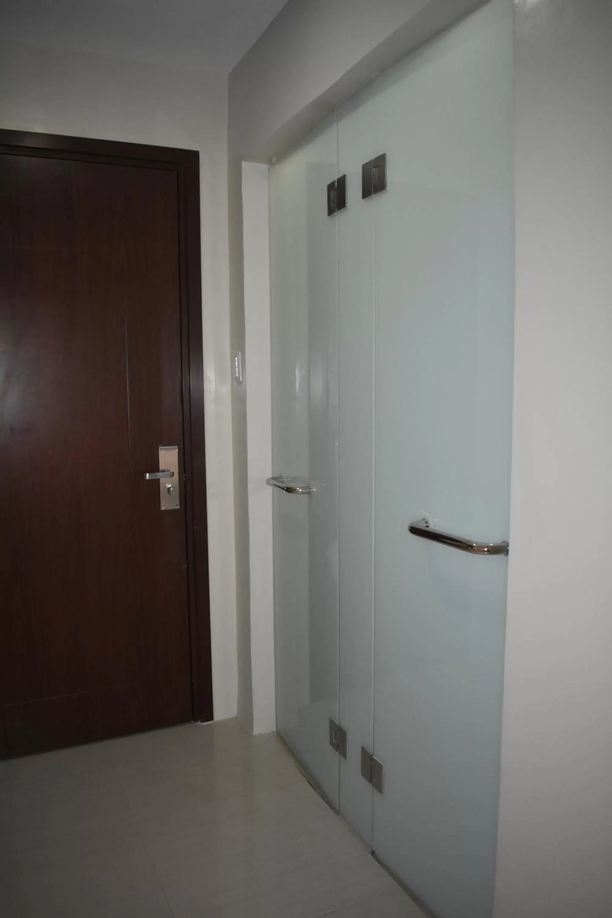 wardrobe in G Square Residences