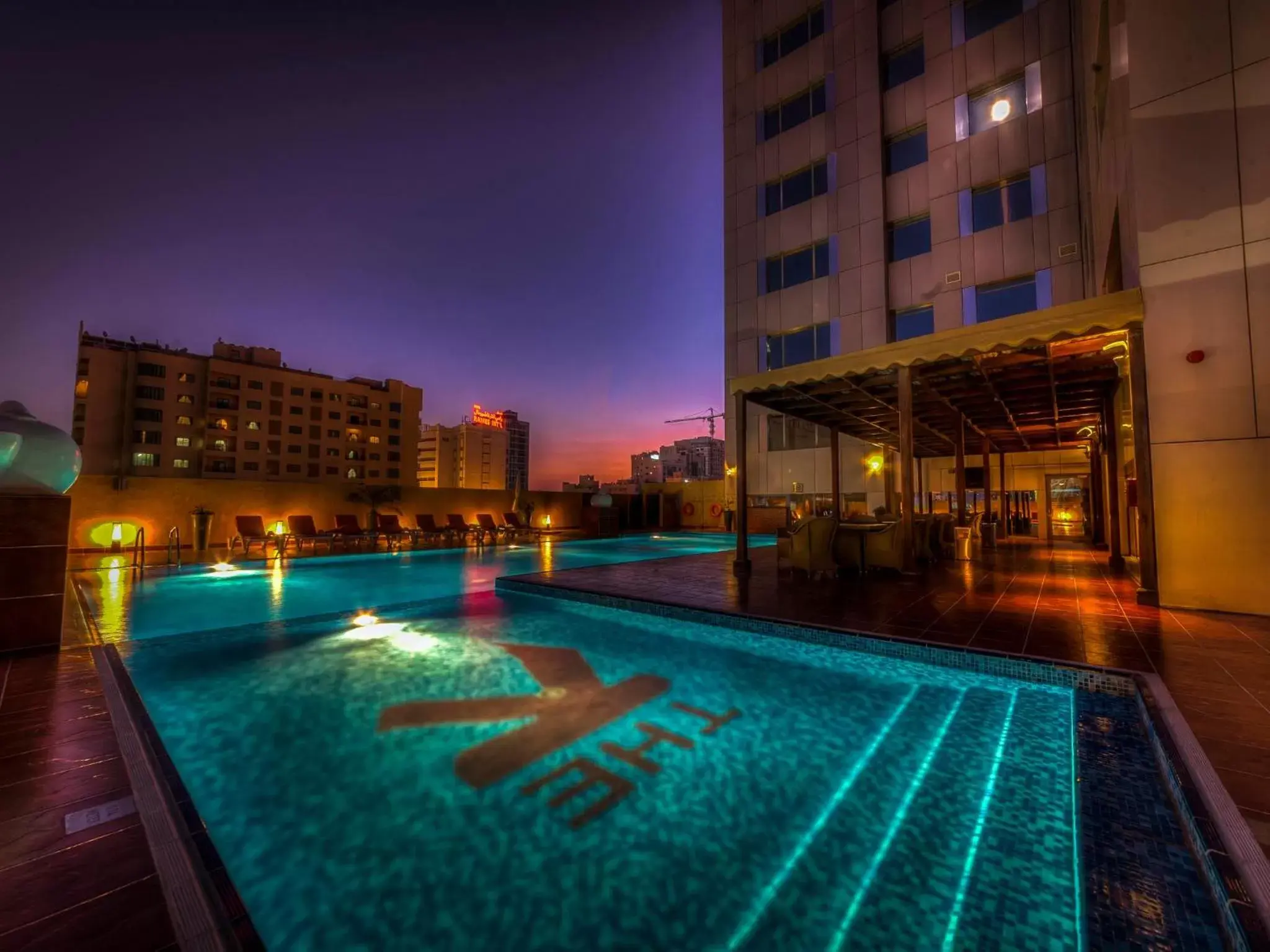 Swimming pool in The K Hotel Swimming pool in The K Hotel