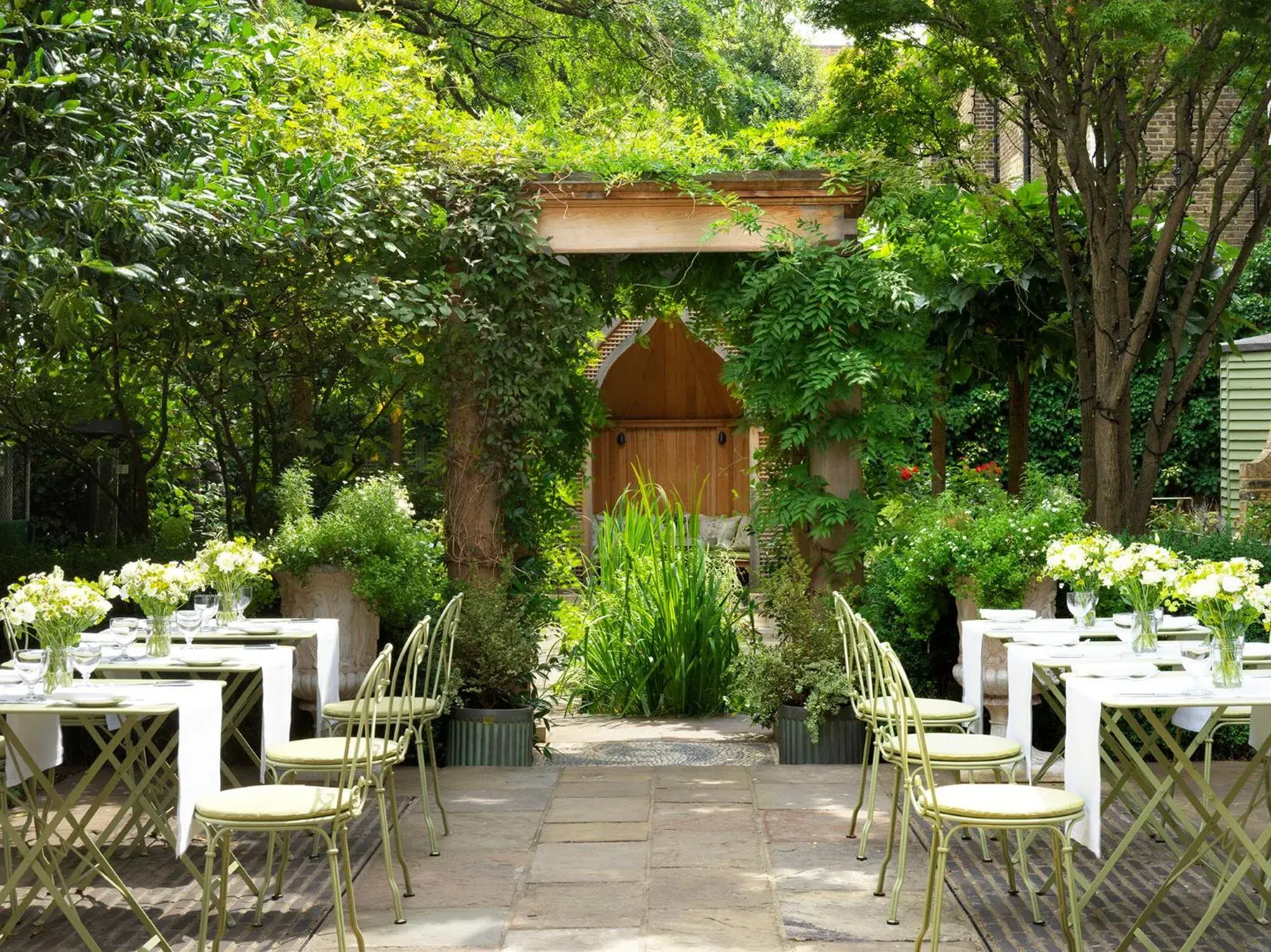 Patio, Restaurant/Places to Eat in Number Sixteen, Firmdale Hotels