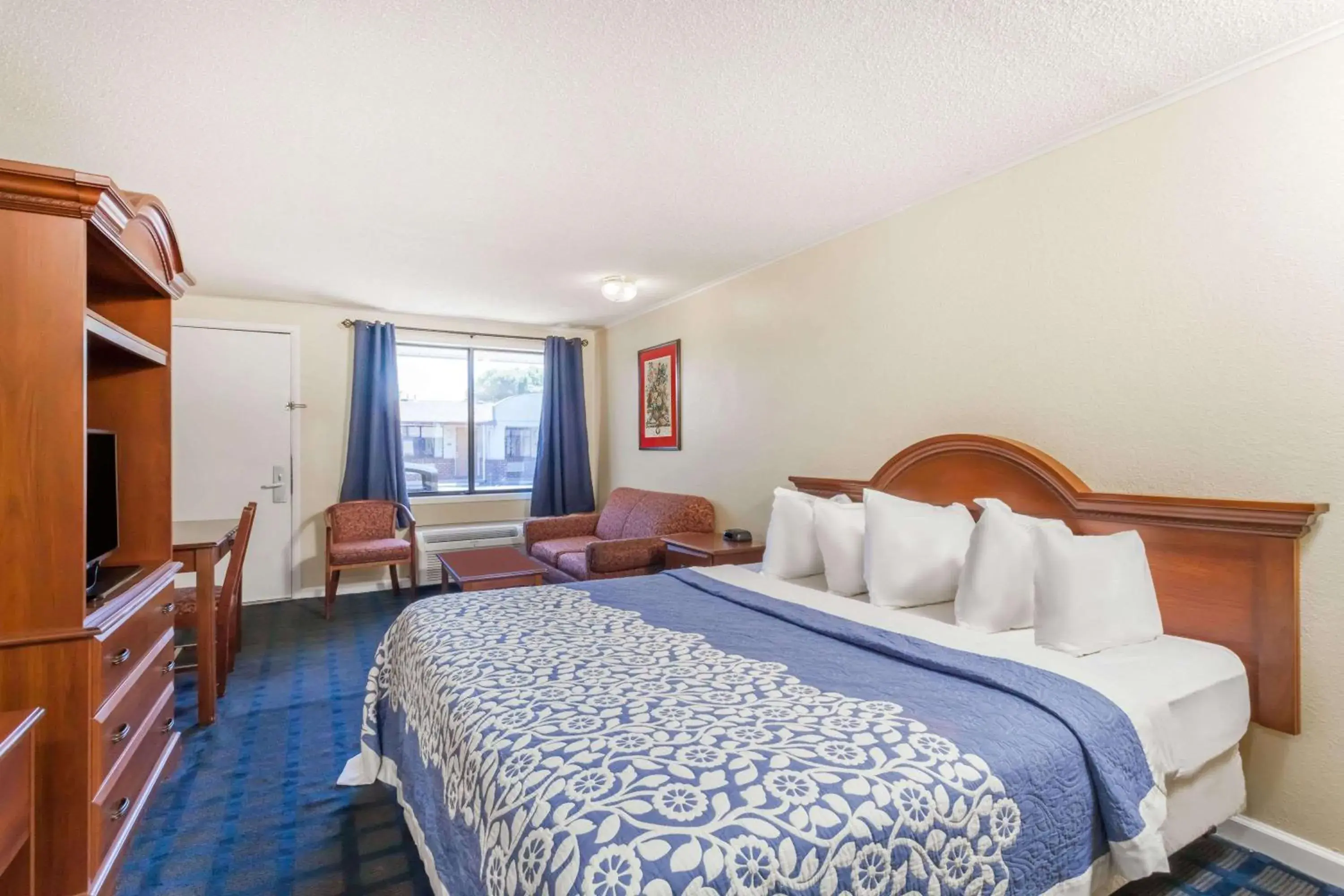 Photo of the whole room in Days Inn by Wyndham Dover Downtown