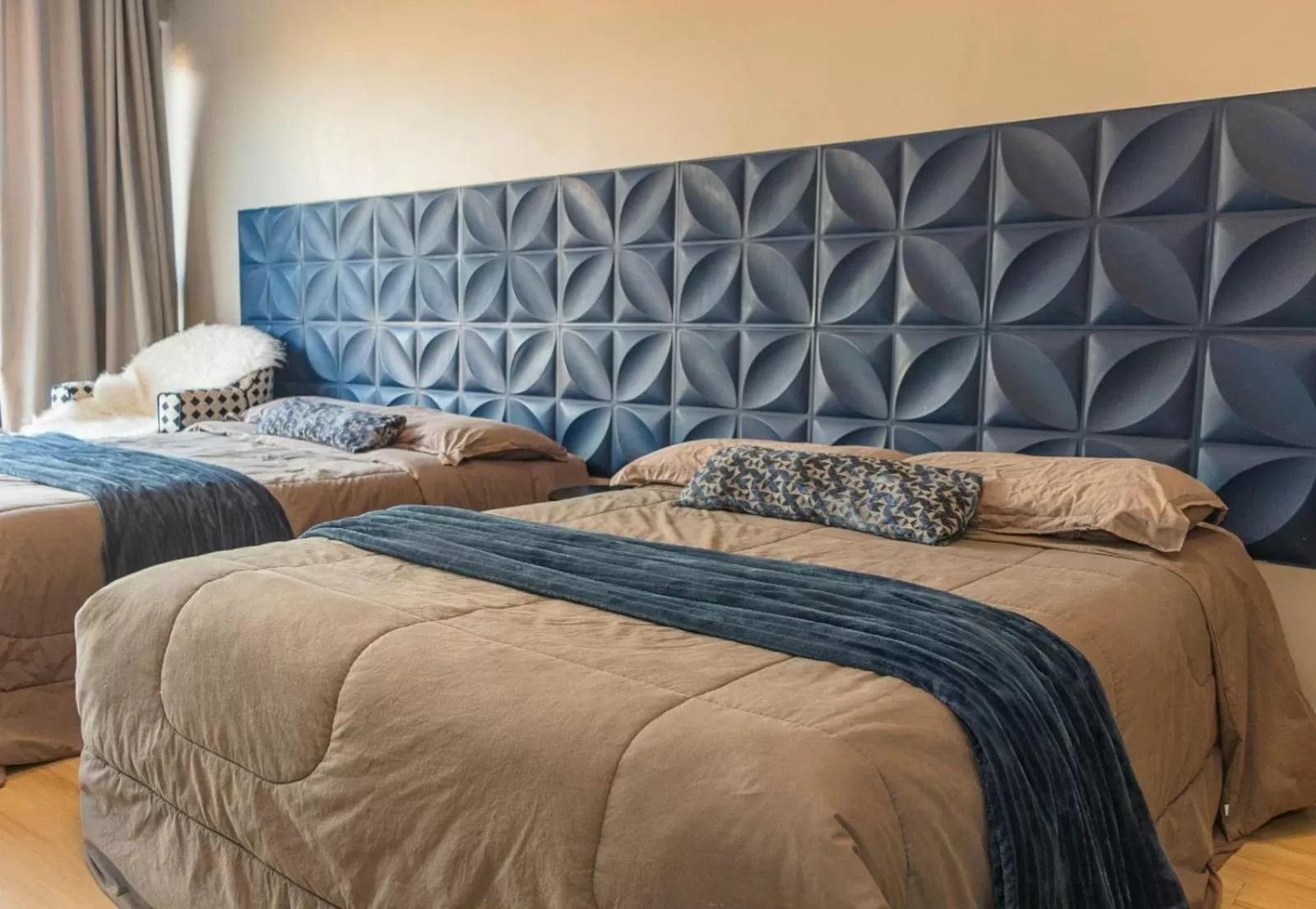 Deluxe Queen Room with Two Queen Beds in Pousada Doce Lar