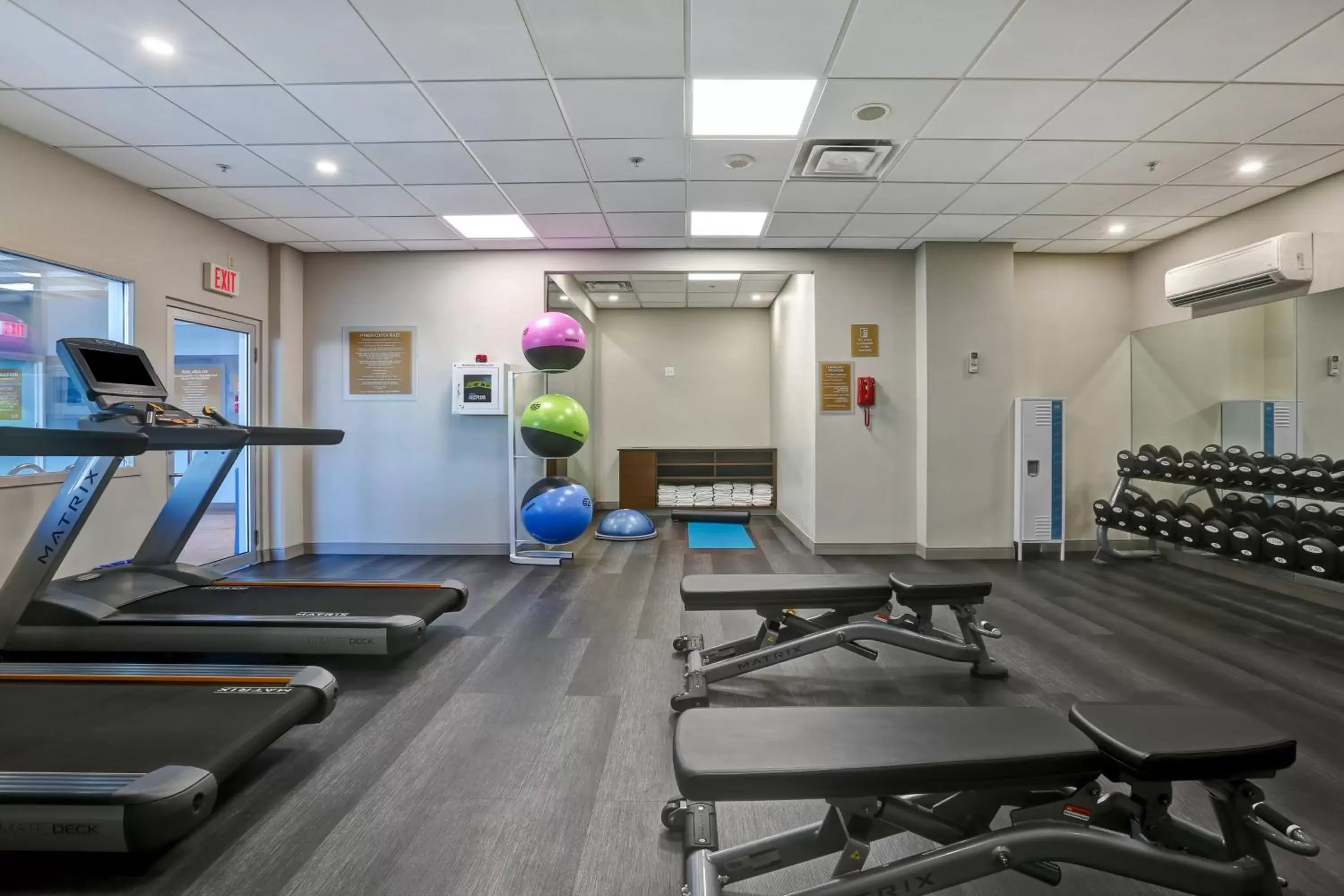 Fitness centre/facilities, Fitness Center/Facilities in Four Points by Sheraton Toronto Mississauga