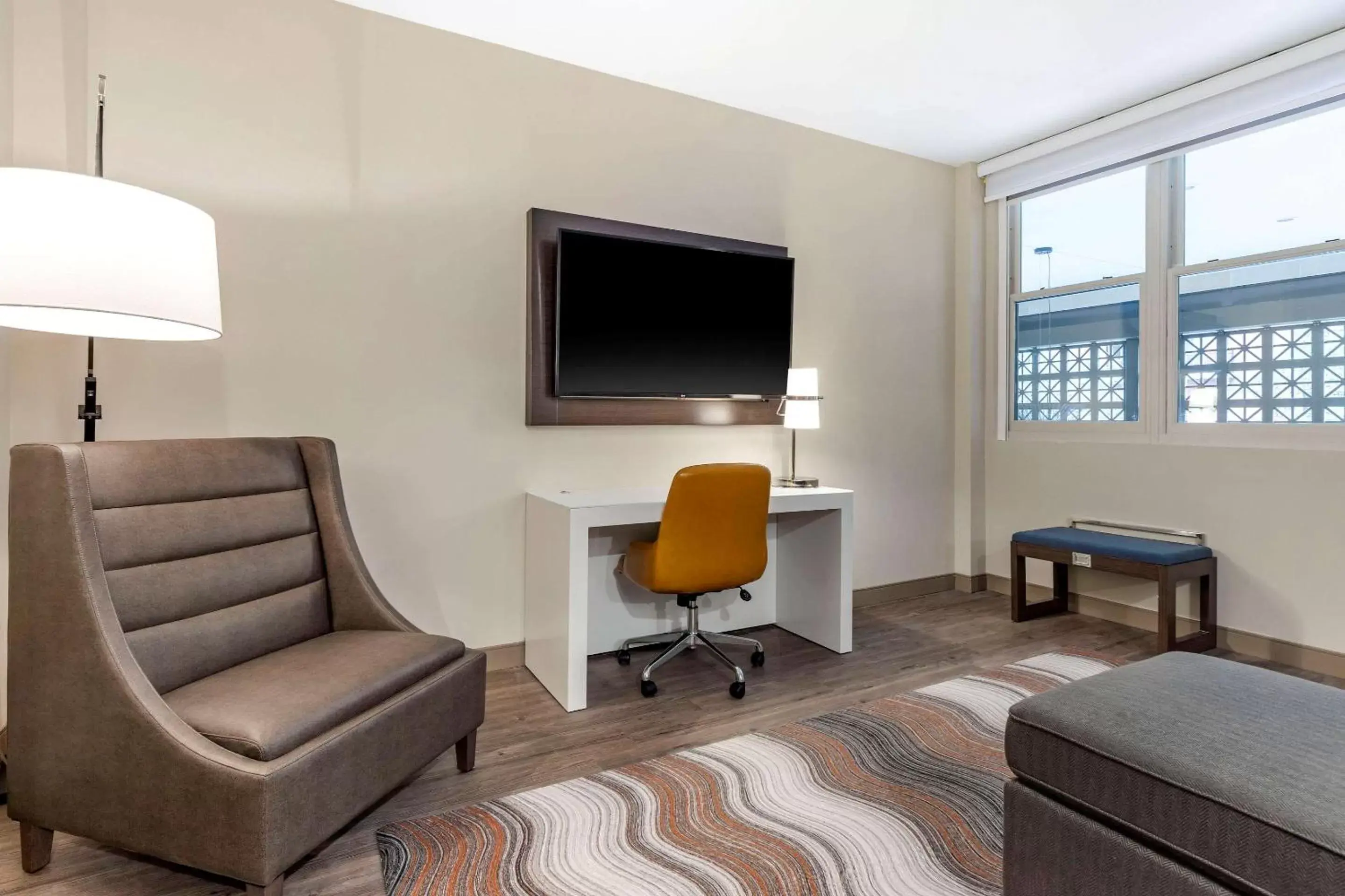 Bedroom, Seating Area in Cambria Hotel Savannah Downtown Historic District