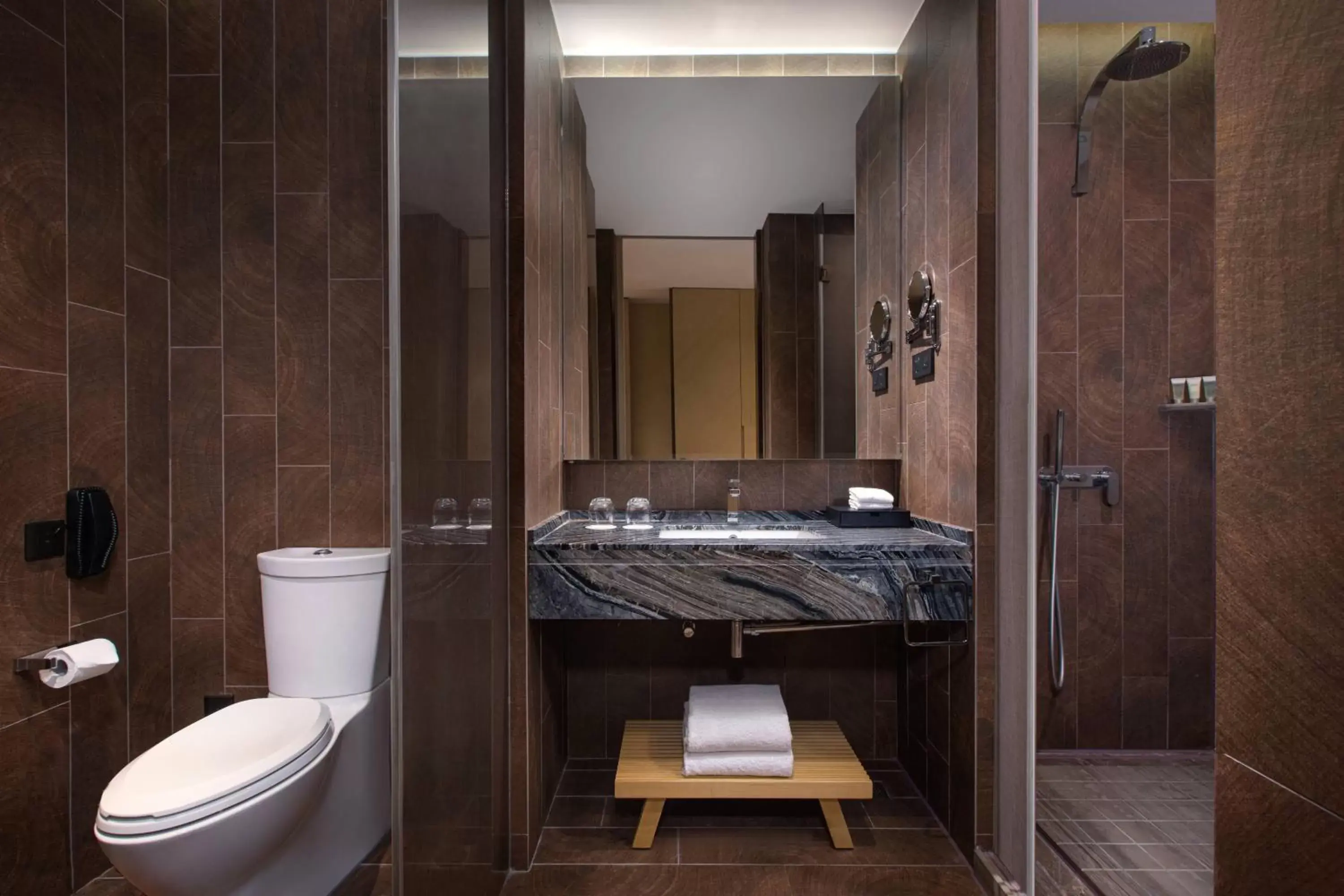 Bathroom in Courtyard by Marriott Shanghai International Tourism and Resorts Zone