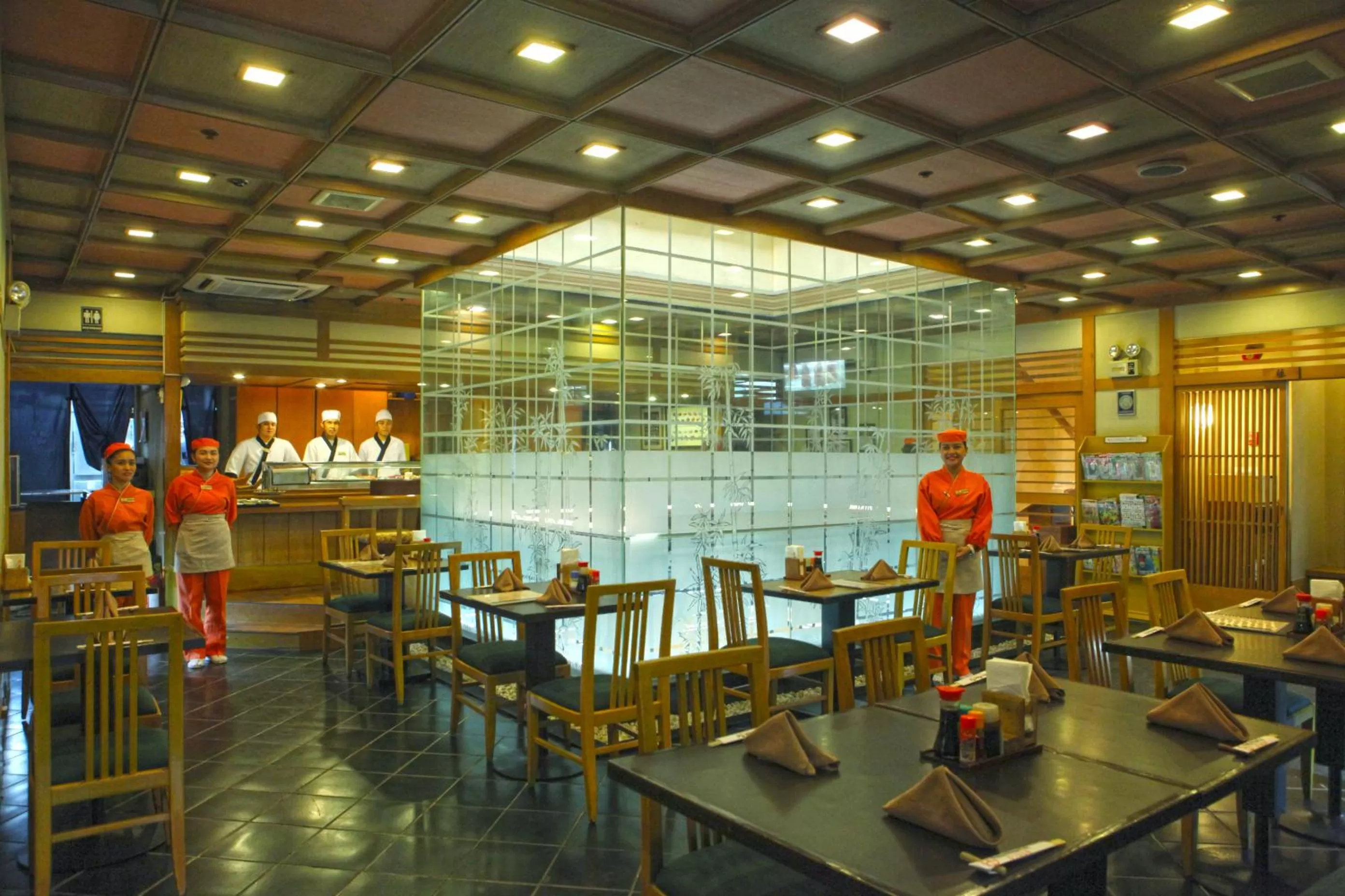 Food and drinks in Herald Suites