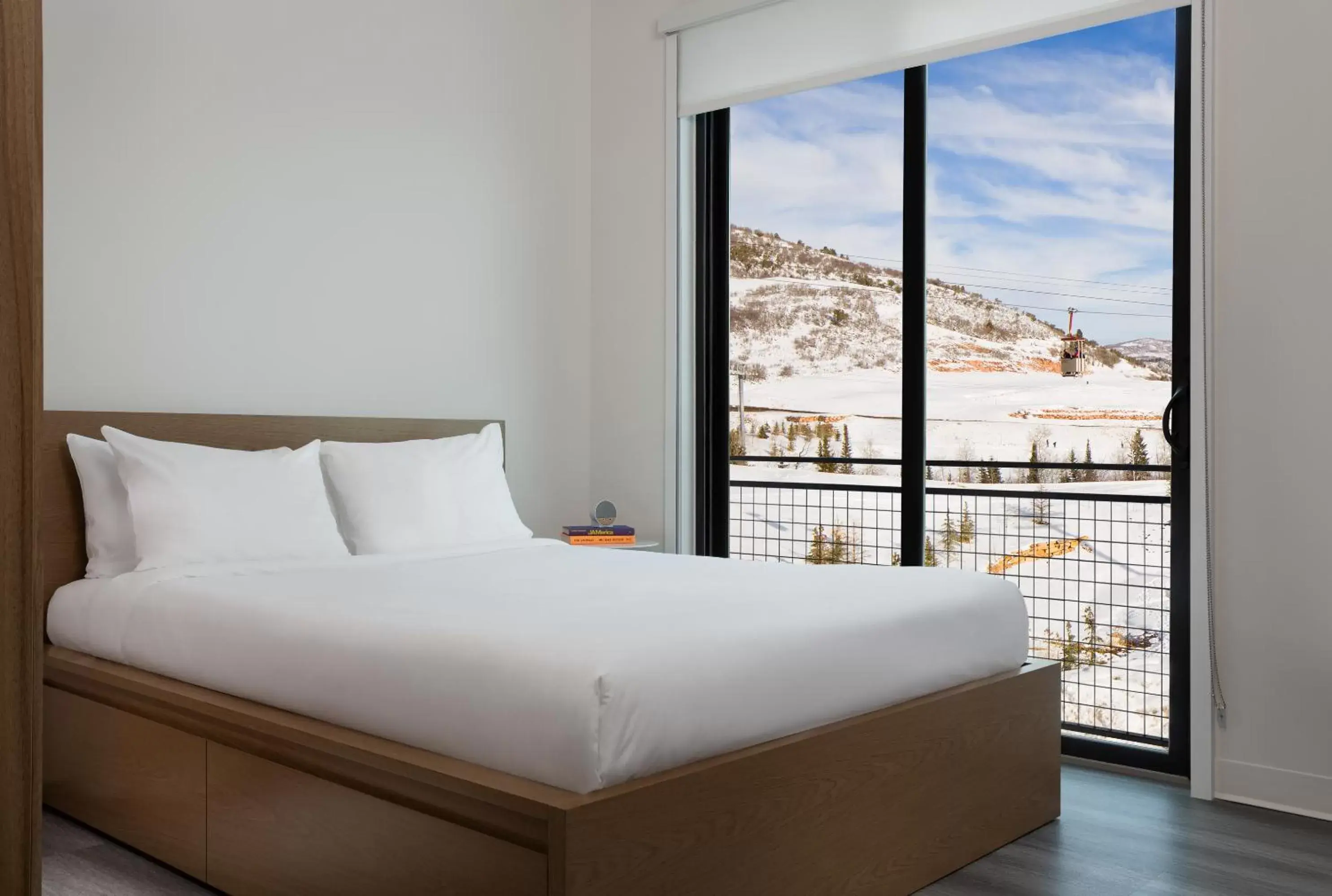 Bathroom, Bed in YOTELPAD Park City