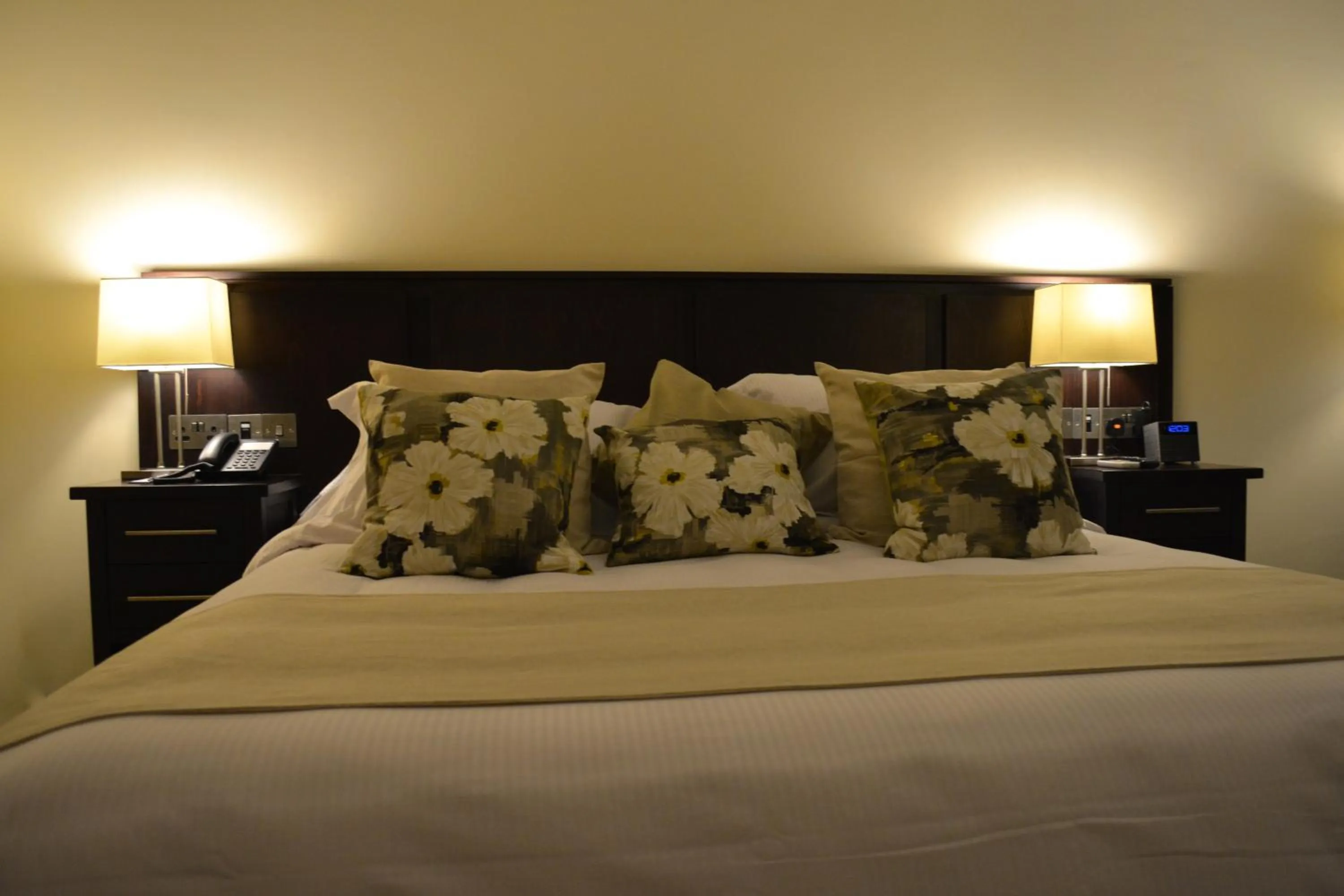 Bed in New Brookfields Hotel