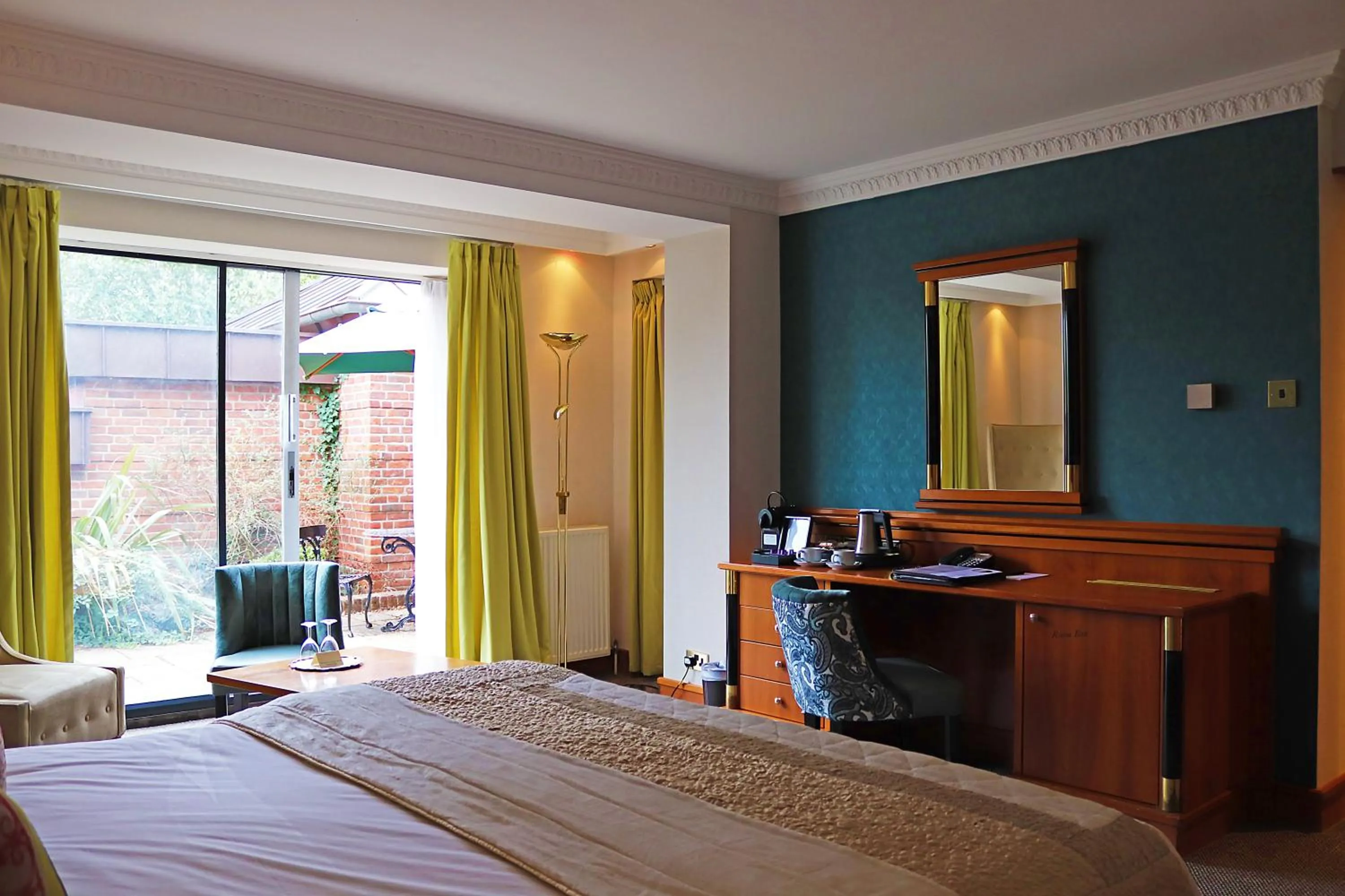 Bed in Fredrick's Hotel & Spa