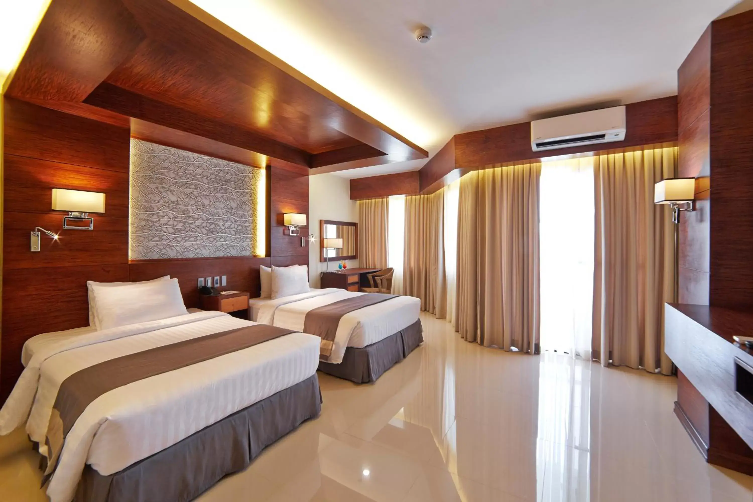 Bedroom, Bed in Cebu White Sands Resort and Spa