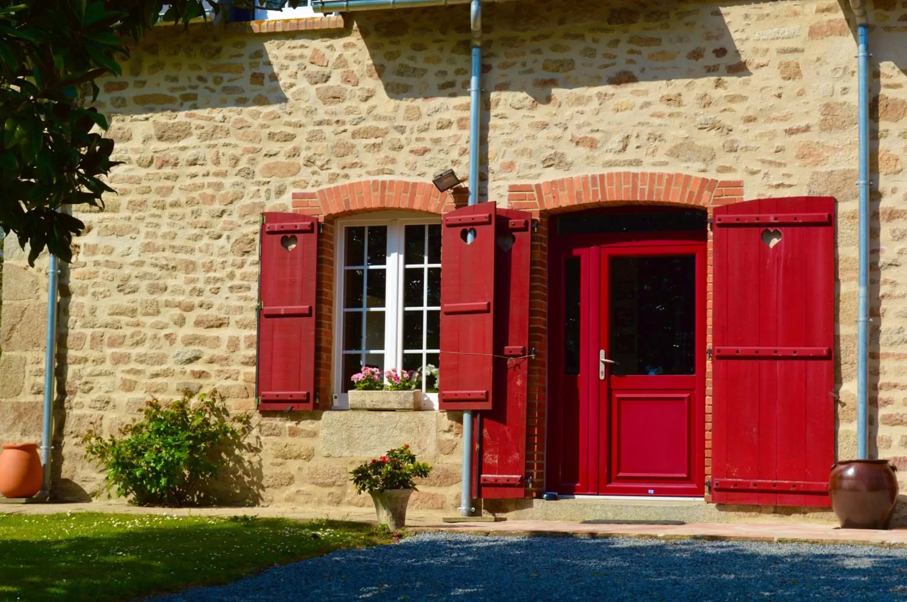 Facade/entrance in La Pichonnière