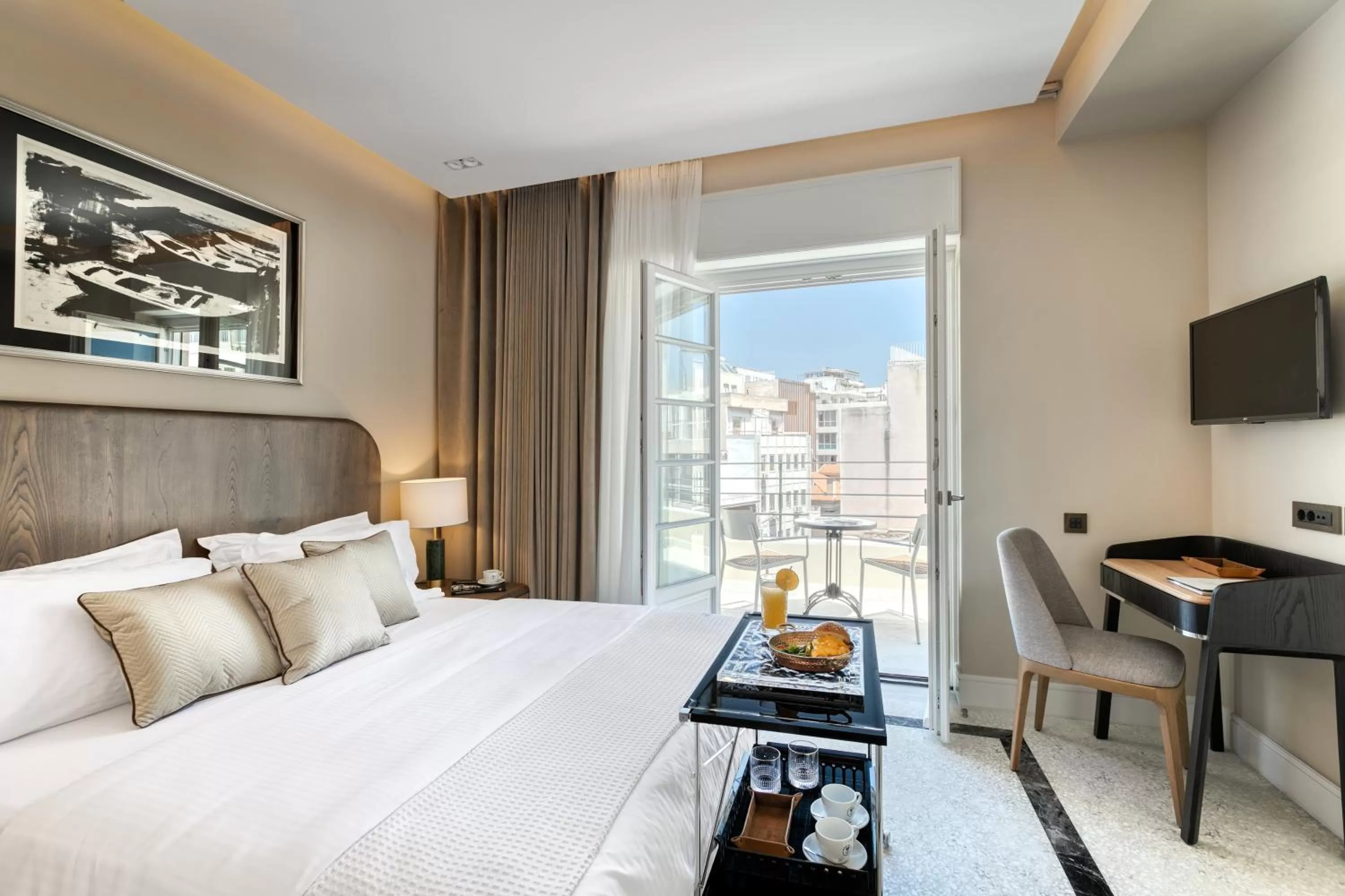 Photo of the whole room, Bed in Athenian Foss