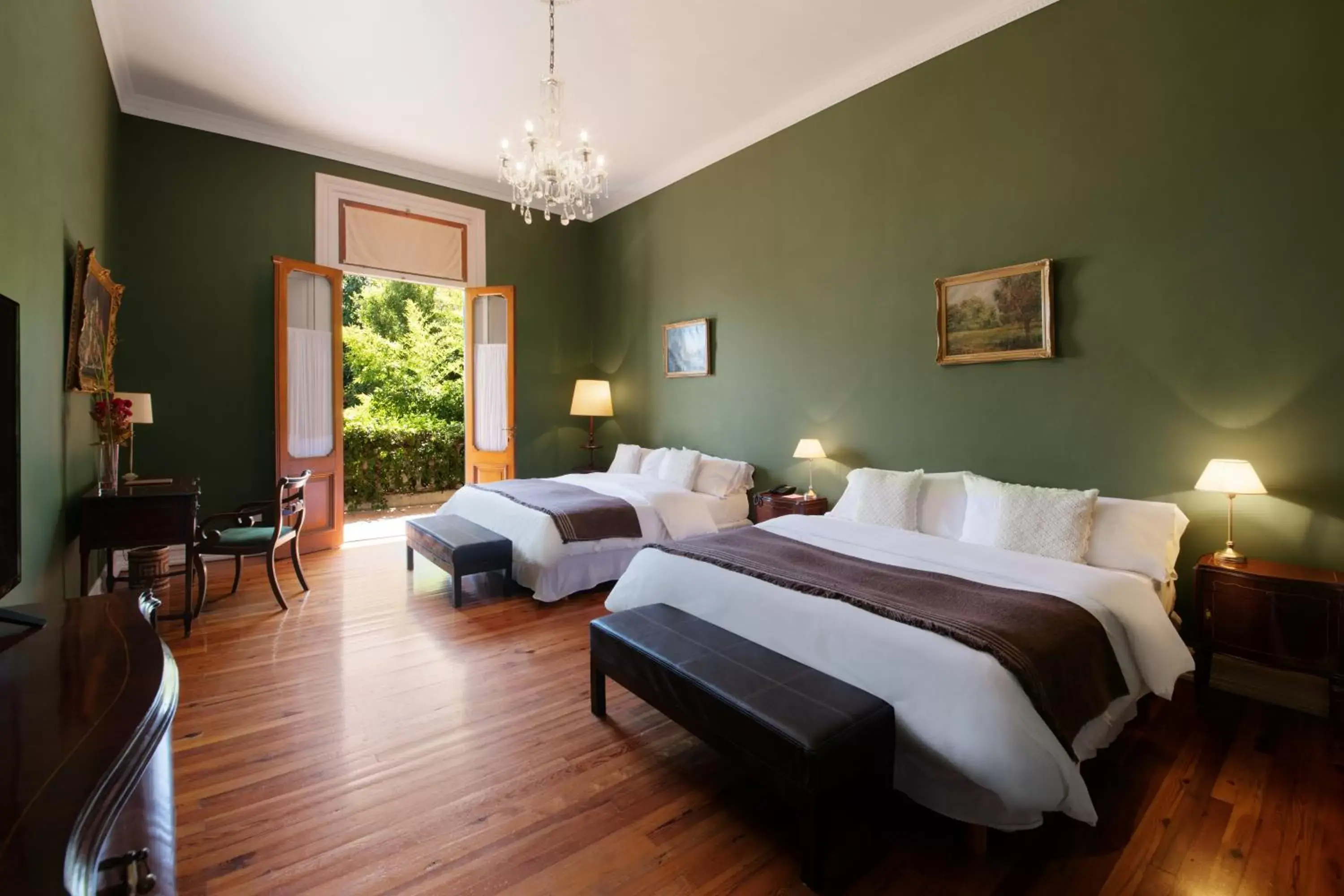 Photo of the whole room, Bed in Hotel del Casco Photo of the whole room, Bed in Hotel del Casco