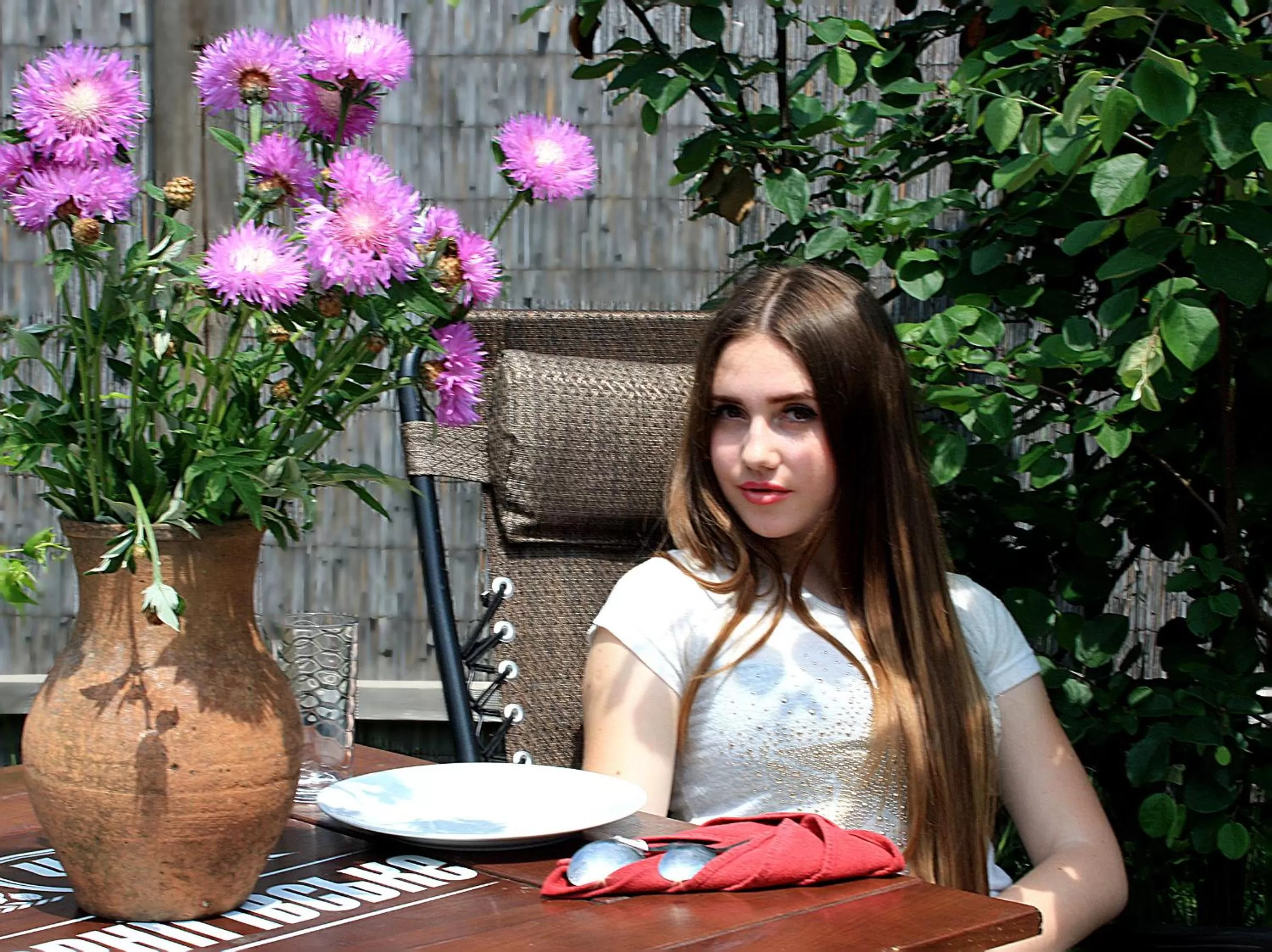 Property building in Inn Khlibodarskiy