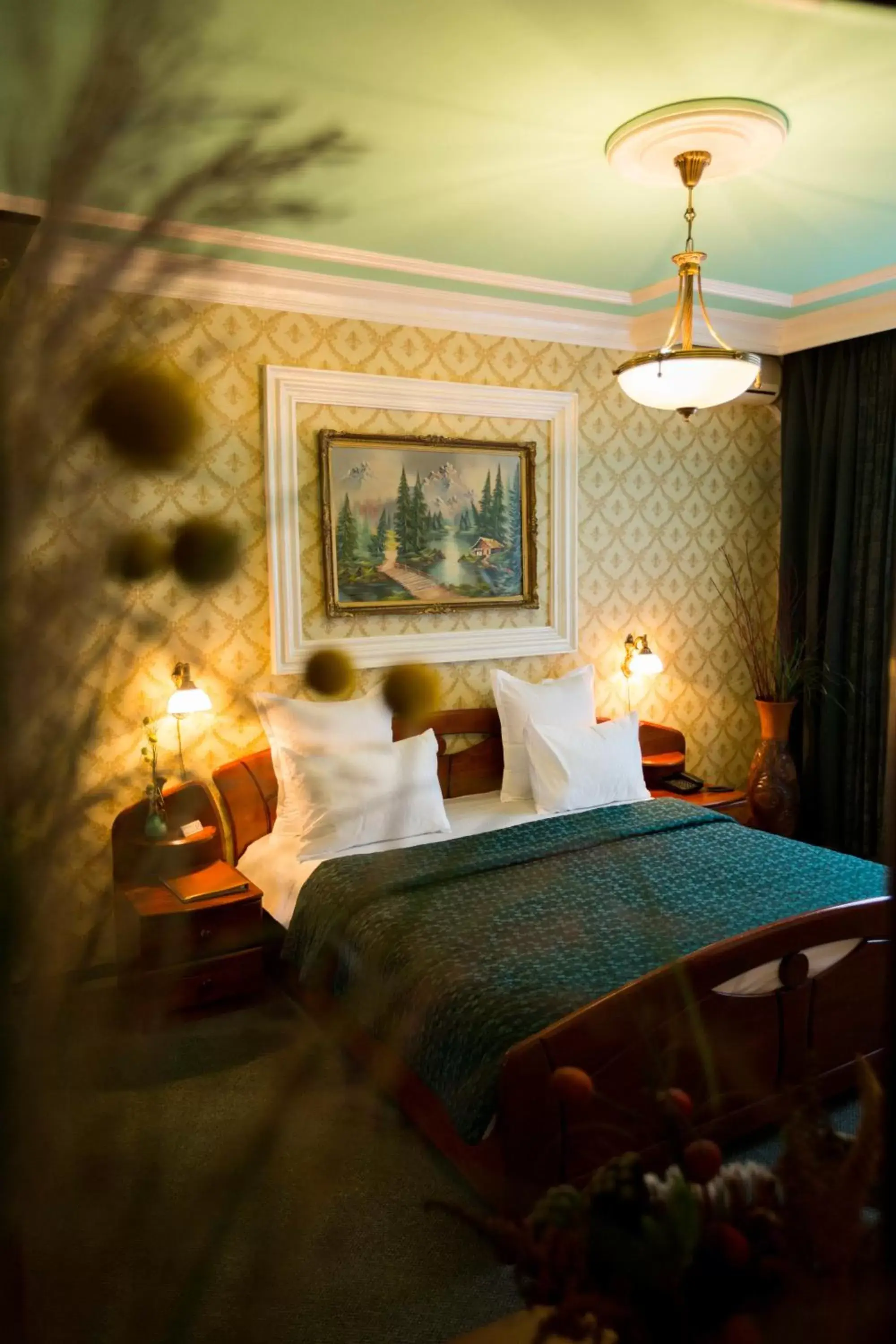 Decorative detail, Bed in Bucharest Comfort Suites Hotel