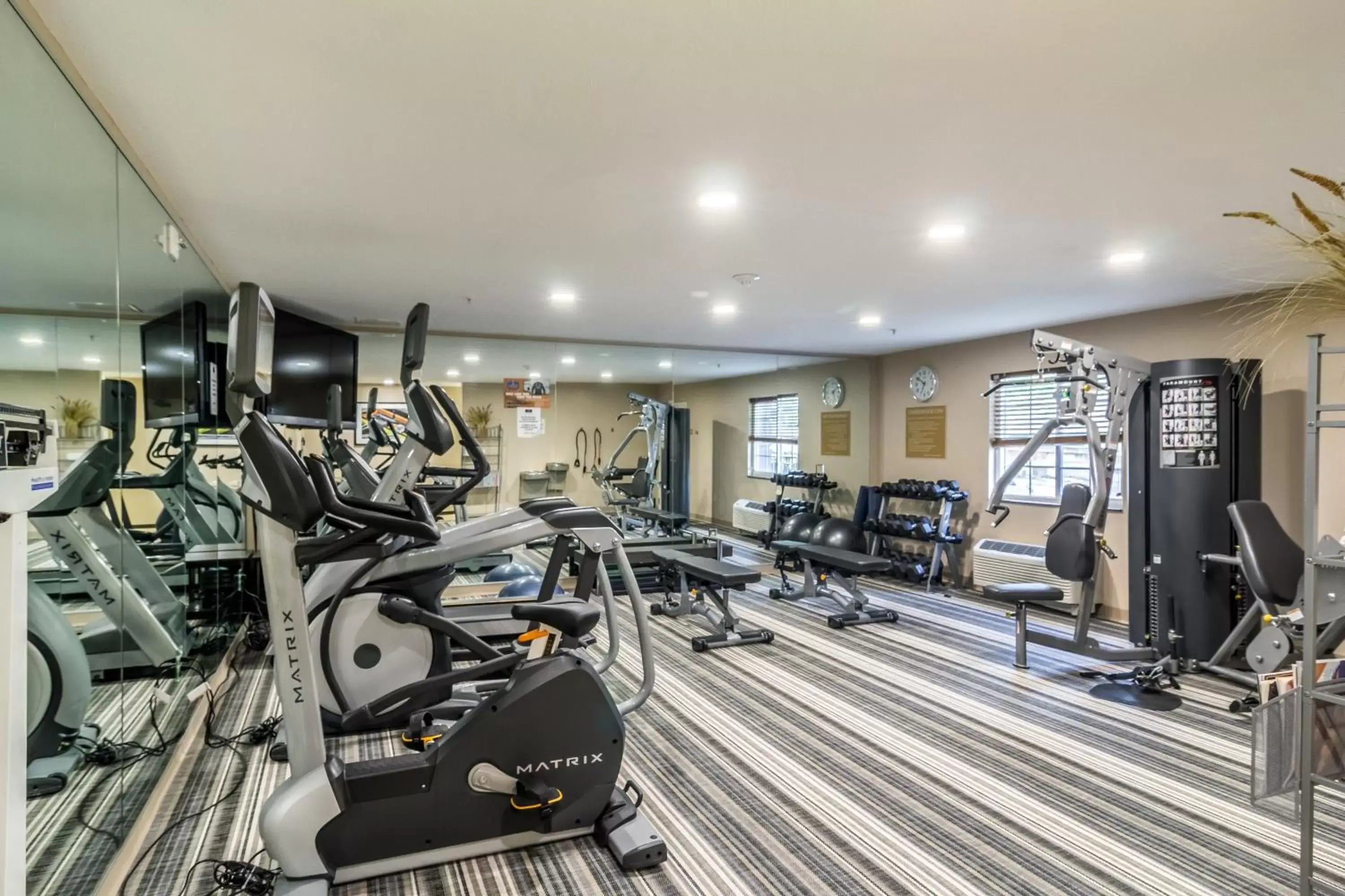 Spa and wellness centre/facilities, Fitness Center/Facilities in Candlewood Suites Jacksonville East Merril Road, an IHG Hotel