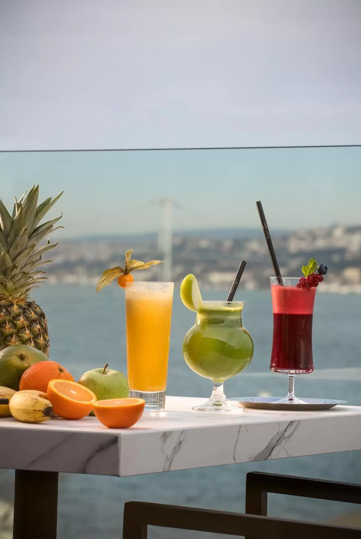 Drinks in Metropolitan Hotels Bosphorus