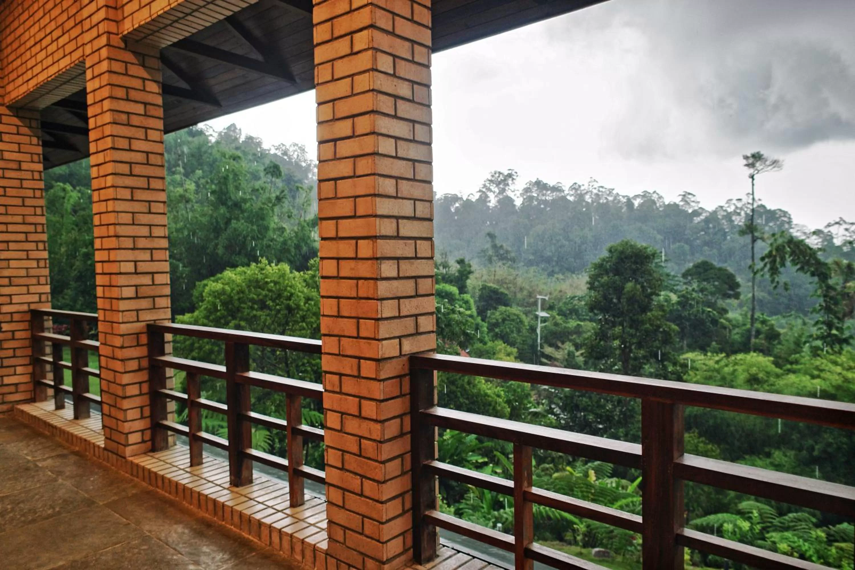 Mountain view in Harmony Valley Retreat