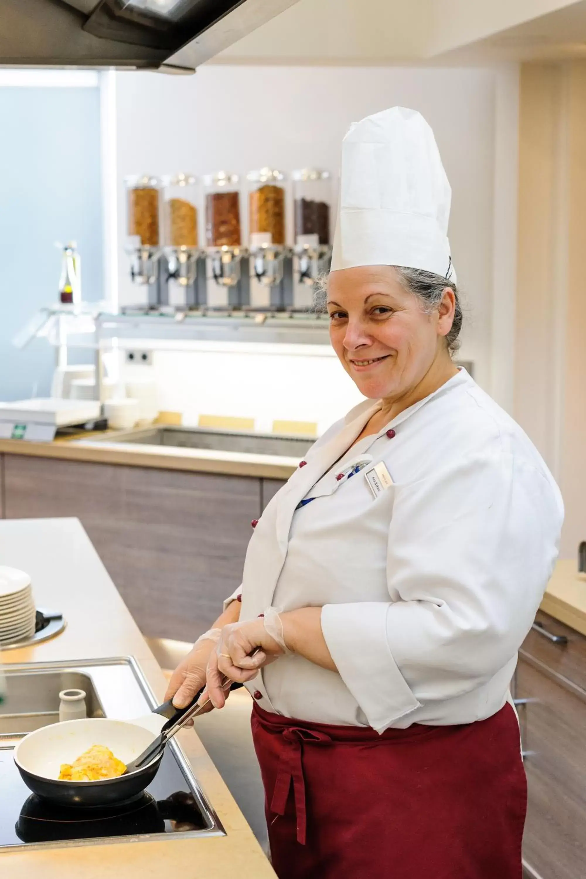 Staff in Mercure Hotel Düsseldorf City Center