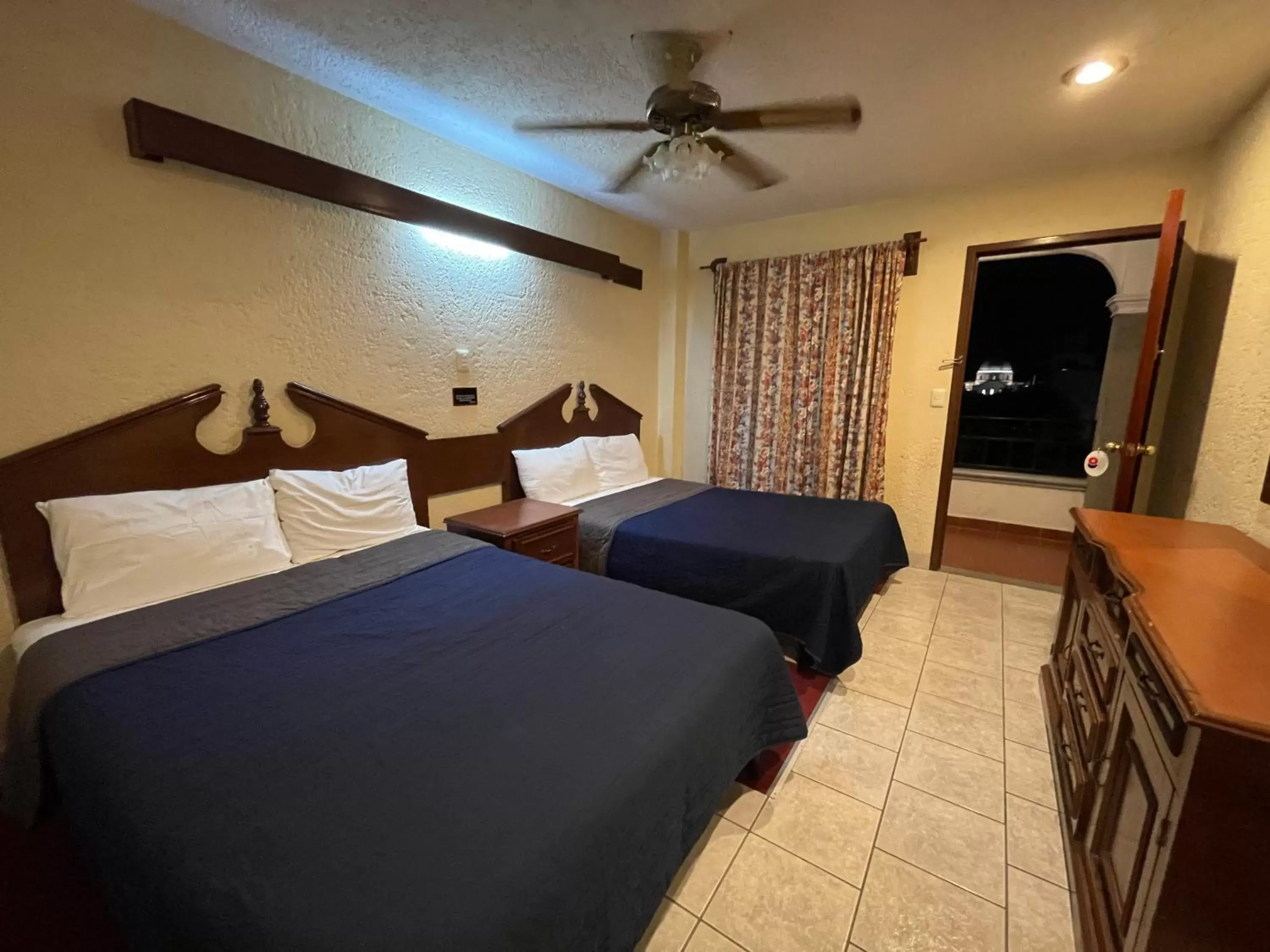 Photo of the whole room, Bed in Hotel Boutique Tehuacan