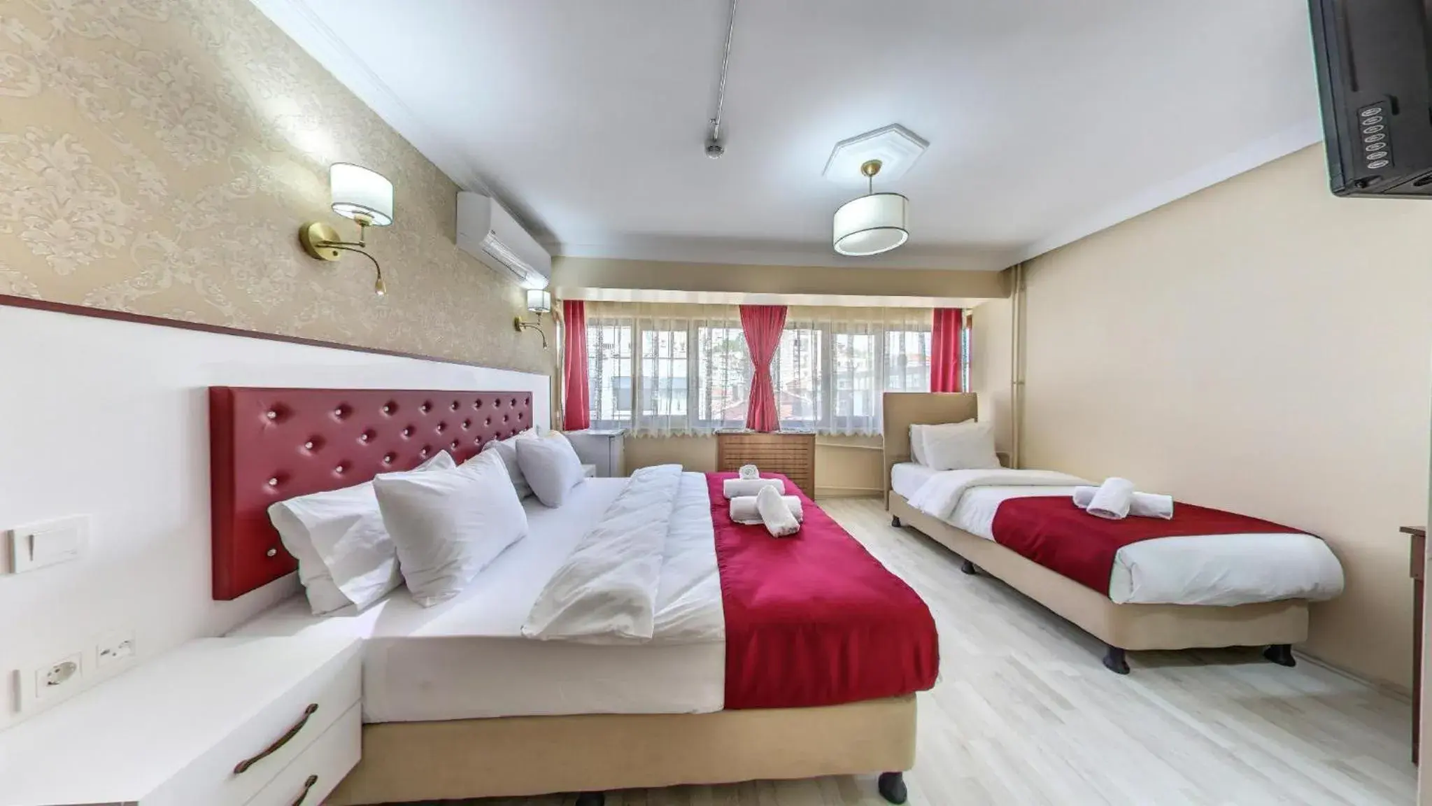 Bedroom in Cihangir Palace Hotel