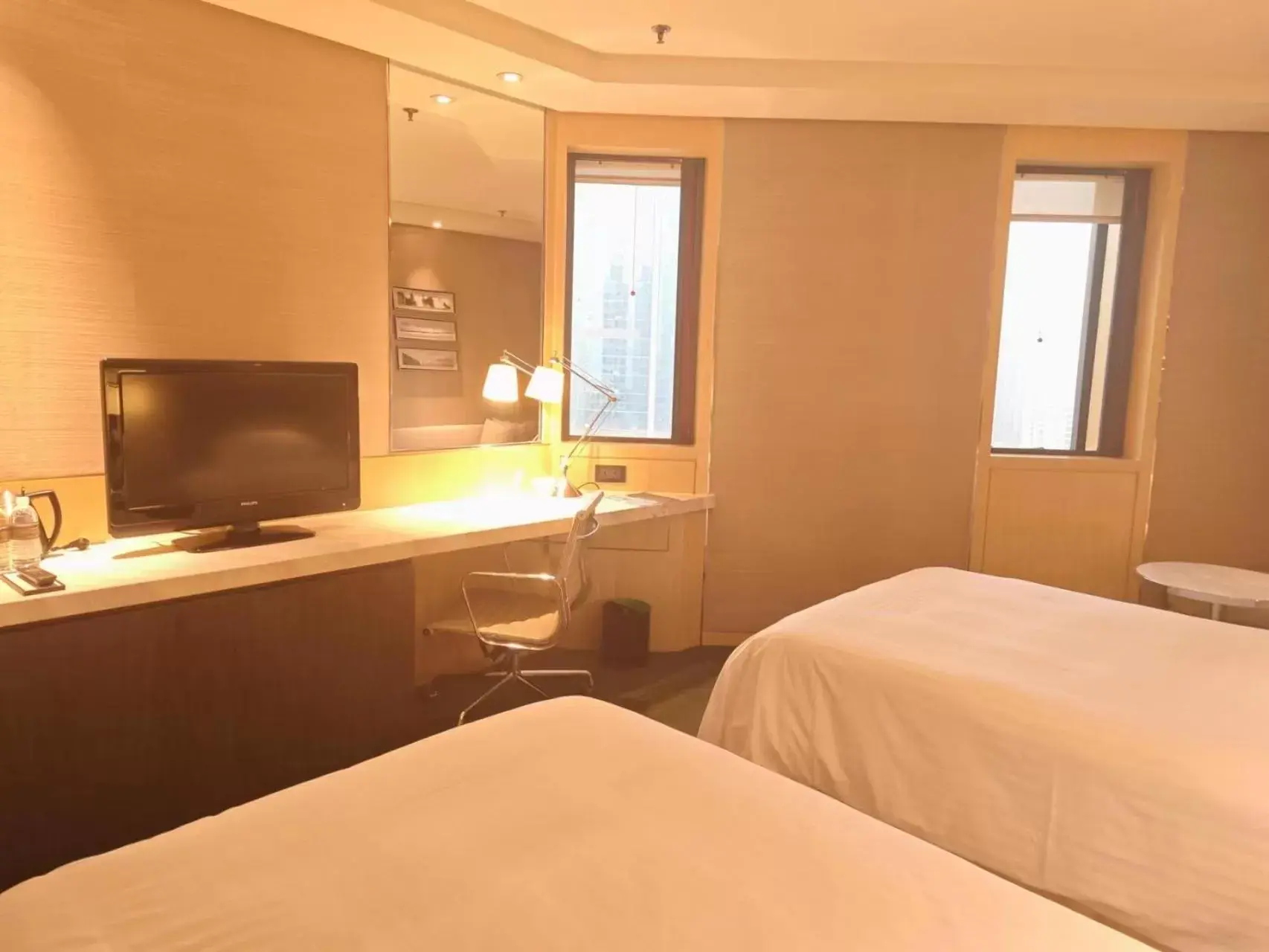 Bed in Courtyard By Marriott Shanghai Pudong