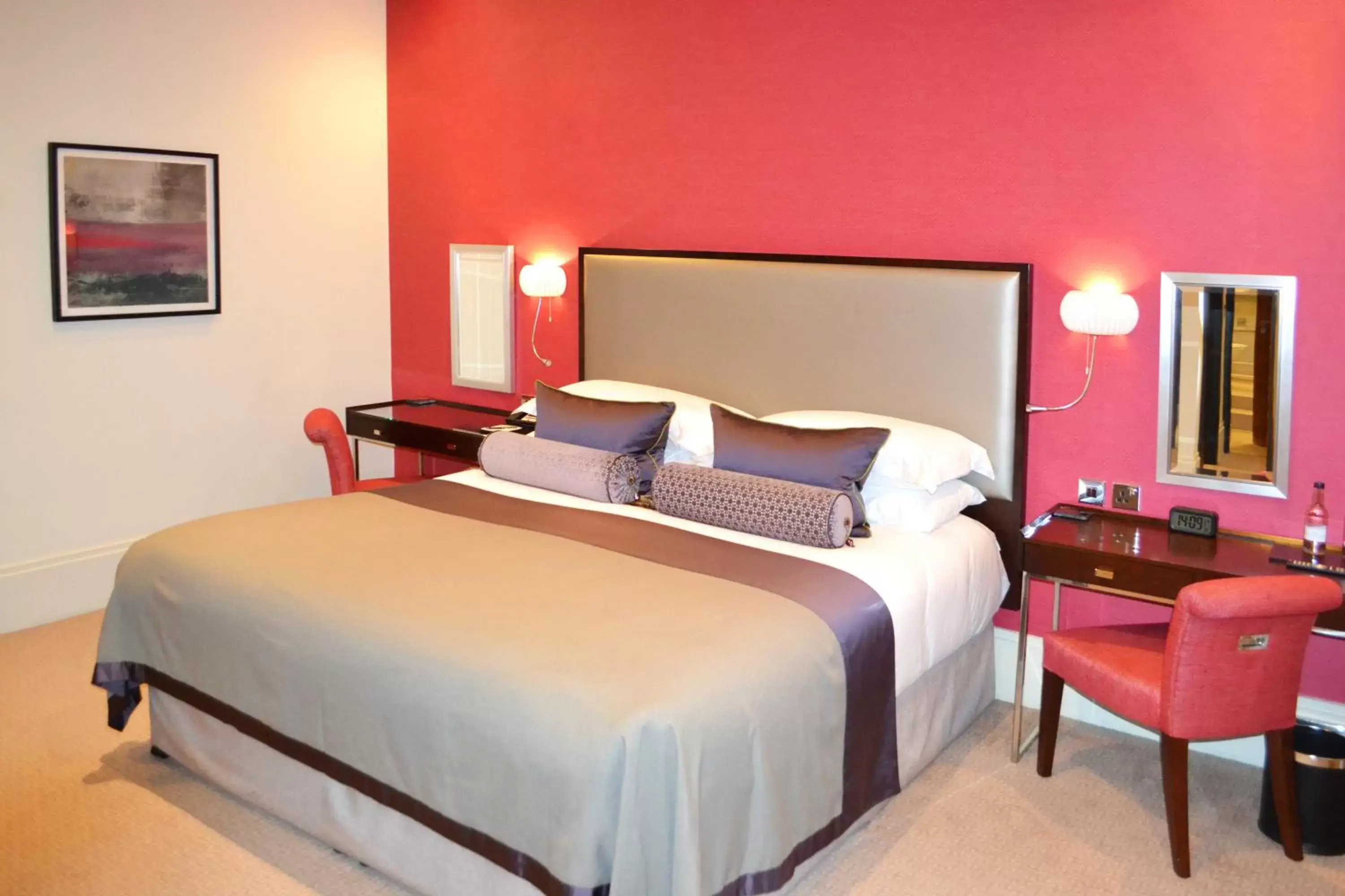 Bed in Taj 51 Buckingham Gate Suites and Residences