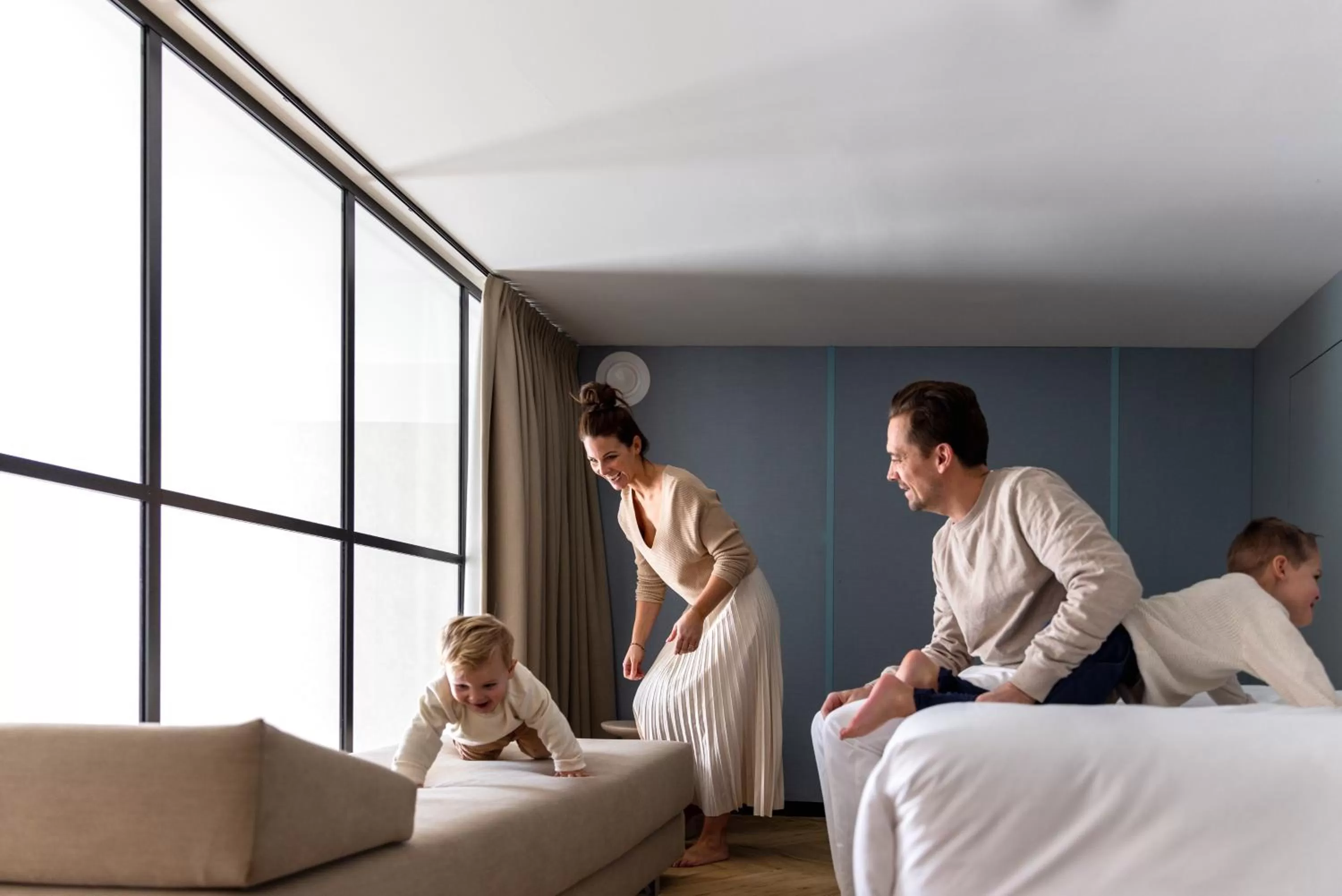 People in Ocean House Scheveningen