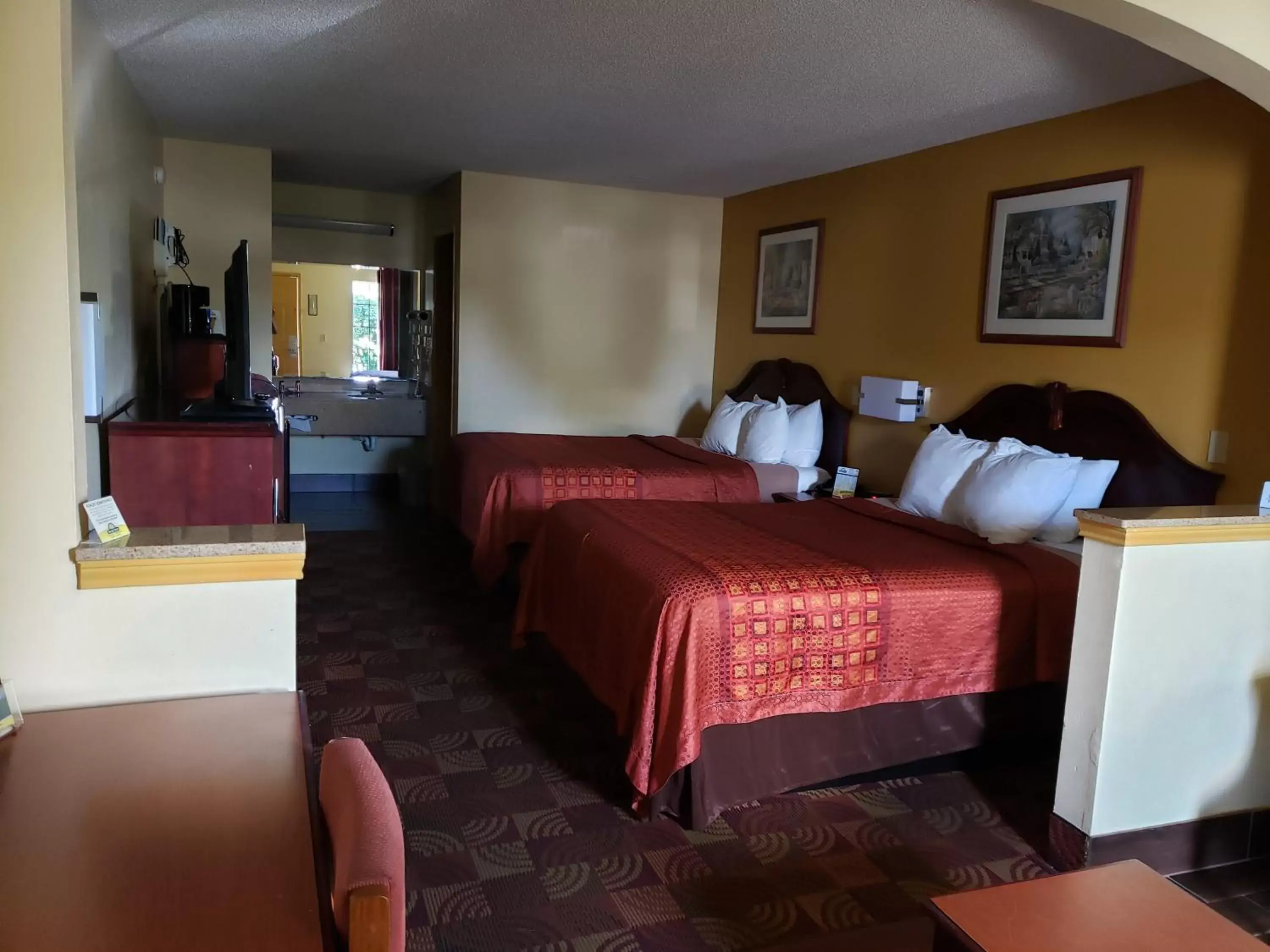 Days Inn & Suites by Wyndham Tuscaloosa - Univ. of Alabama