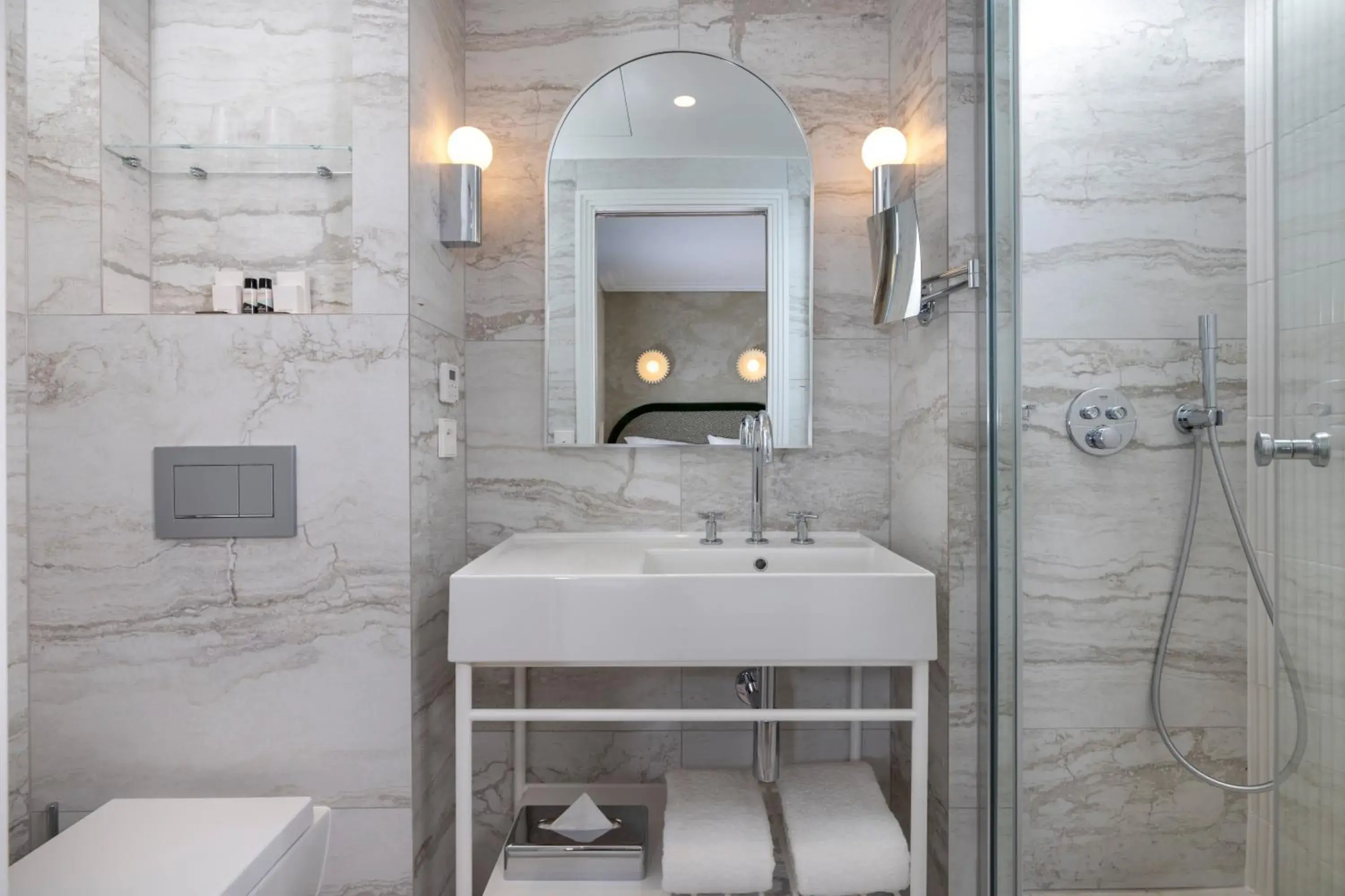 Bathroom in Hotel des Carmes by Malone