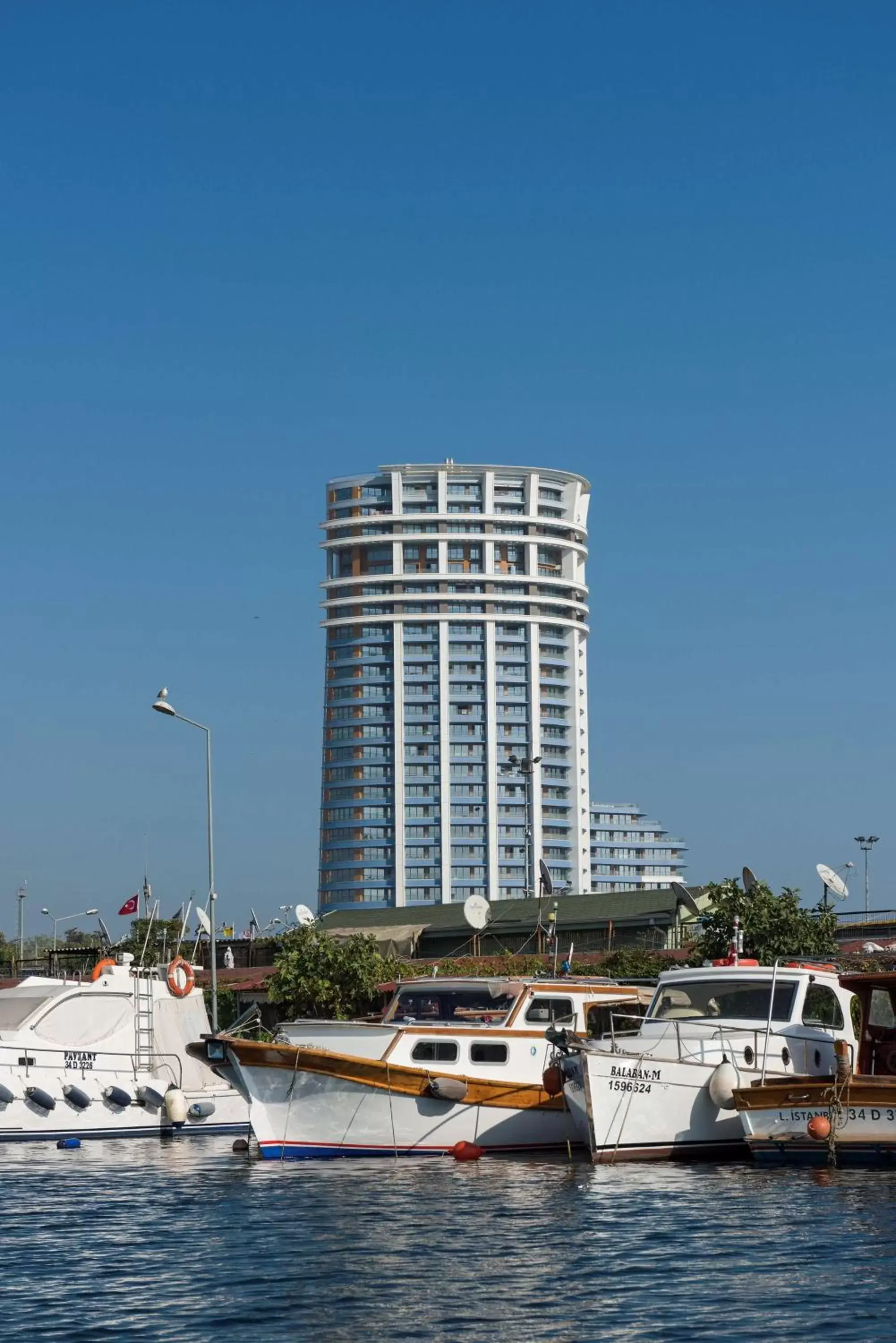 Property Building in Radisson Blu Hotel Istanbul Ottomare